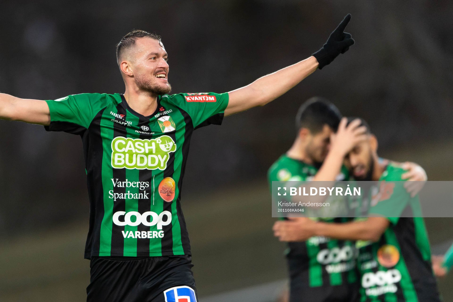 Varbergs Albert Ejupi jublar under fotbollsmatchen i Allsvenskan mellan Varberg och Hammarby den 8 november 2020 i Varberg.
