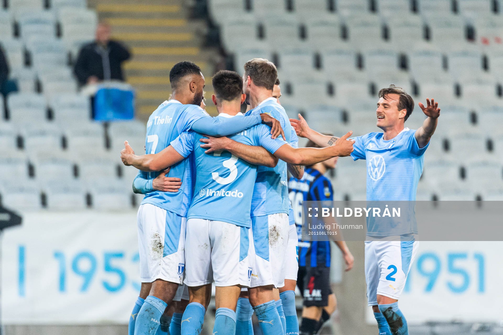 Malmö FFs Anders Christiansen jublar med lagkamrater