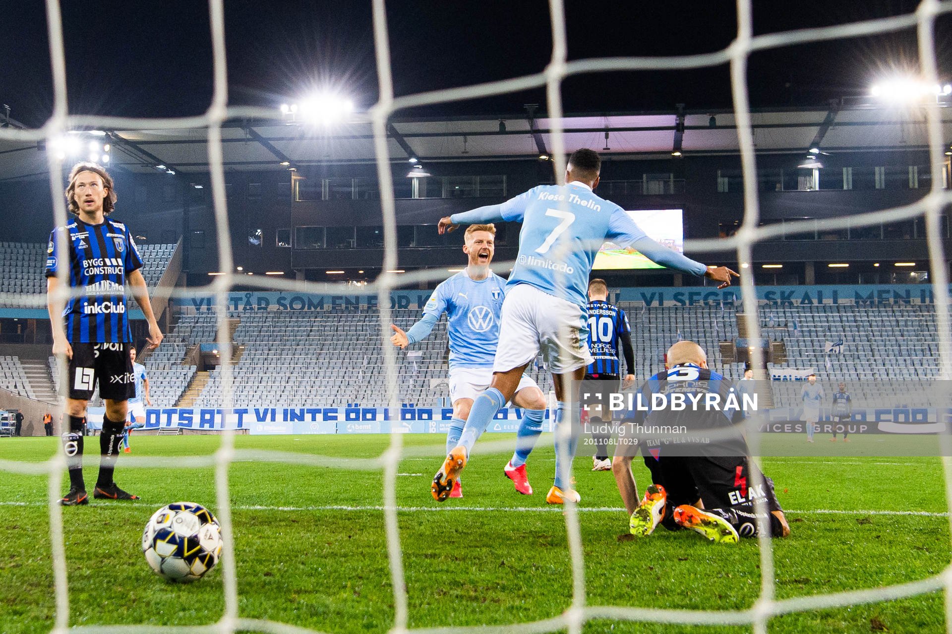 under fotbollsmatchen i Allsvenskan mellan Malmö FF och