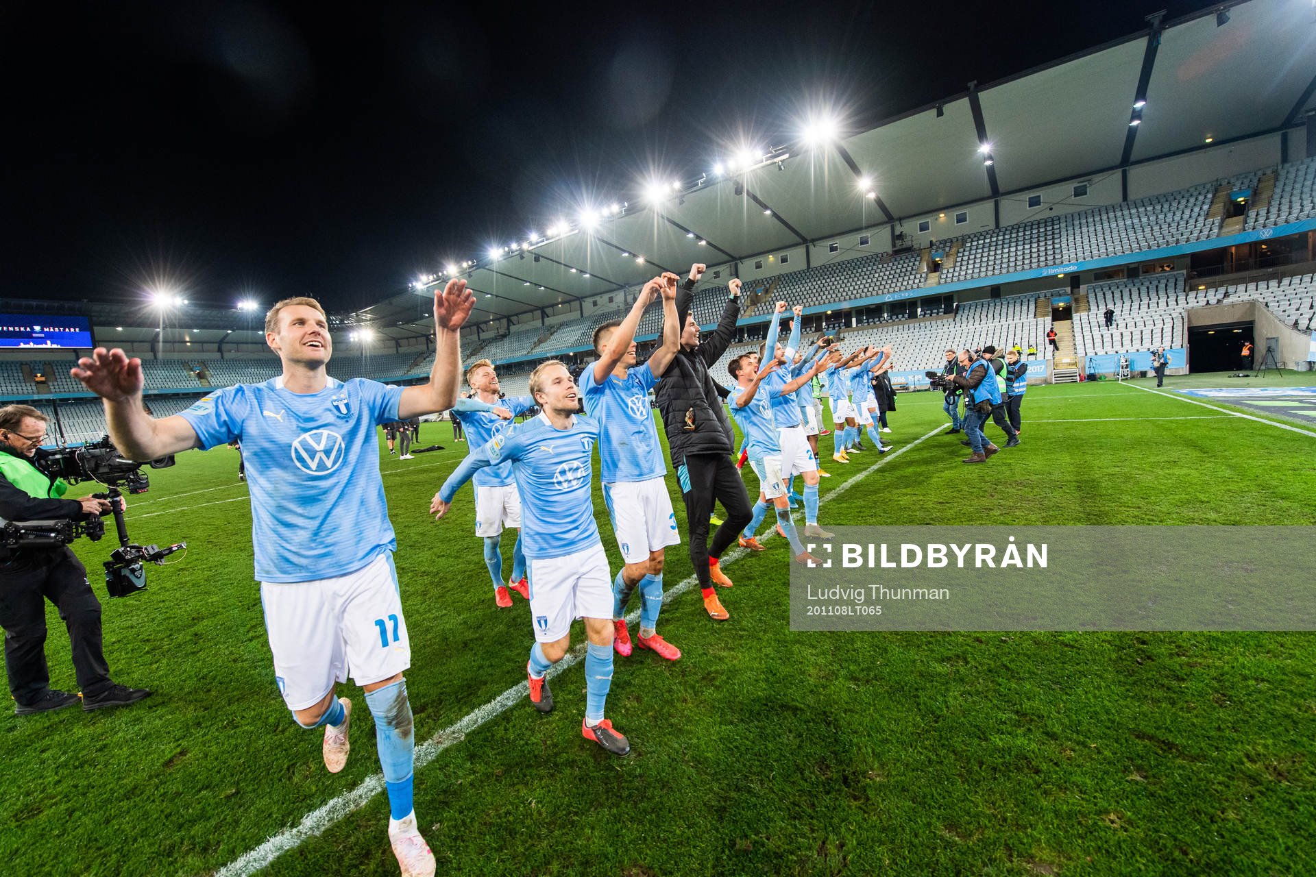 Malmö FFs Ola Toivonen och Oscar Lewicki jublar över