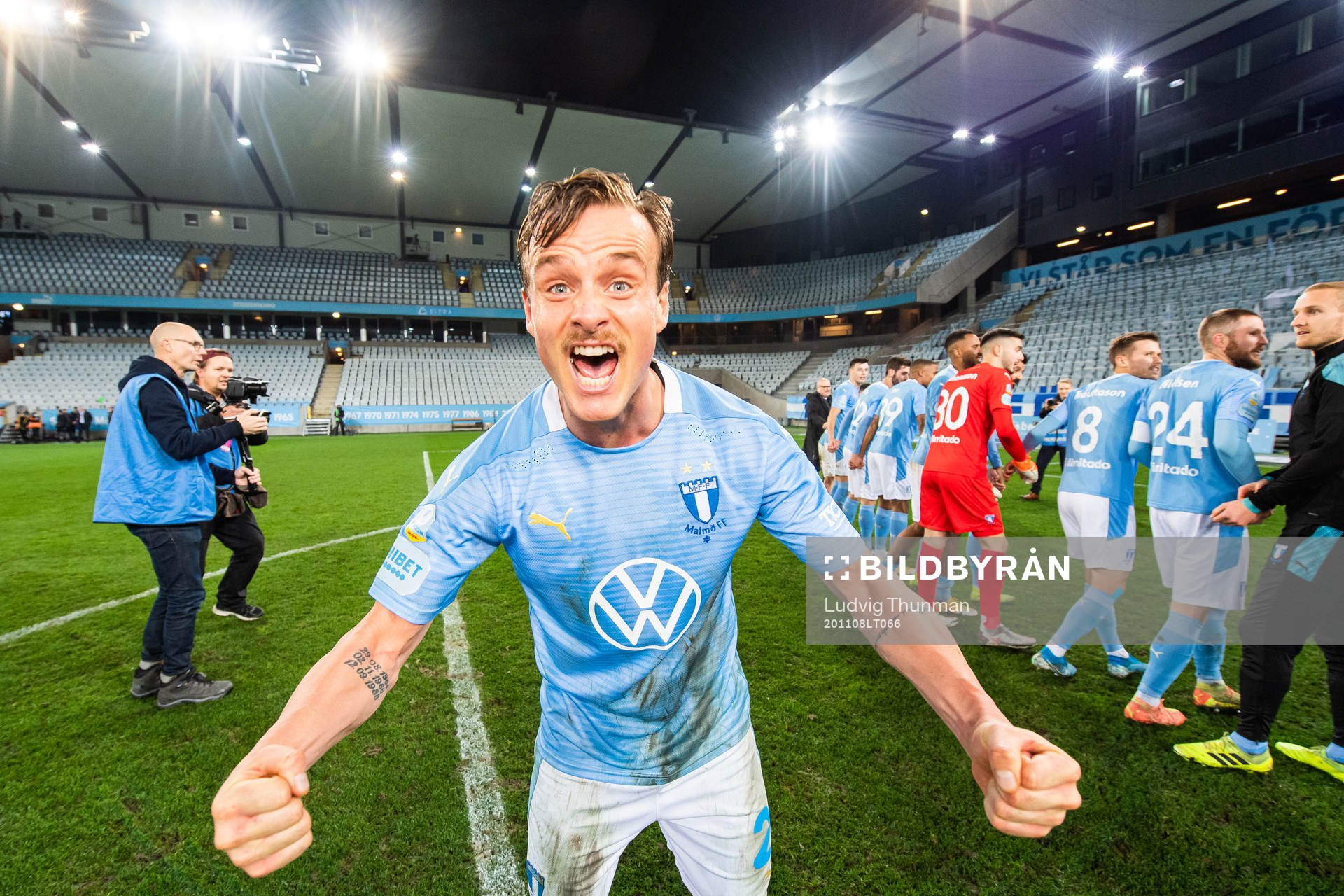 Malmö FFs Eric Larsson jublar över SM-guldet
