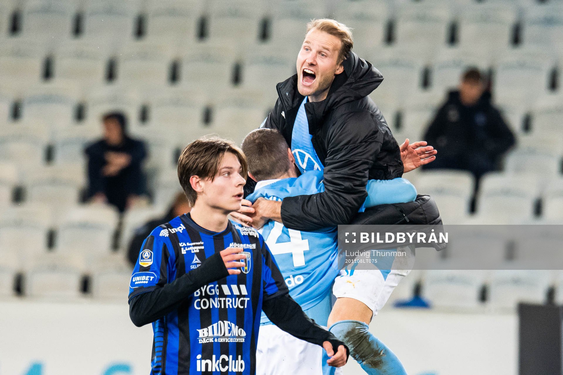 Malmö FFs Lasse Nielsen och Ola Toivonen jublar över