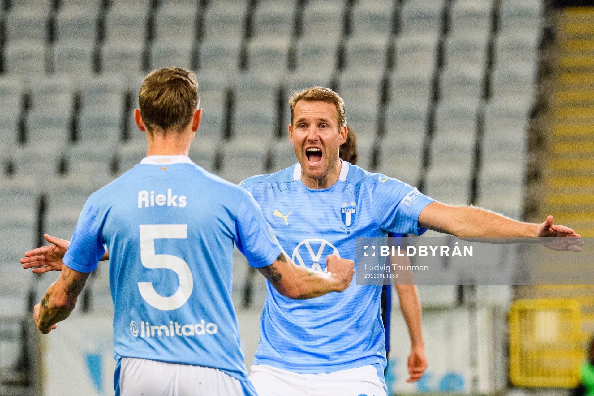 Malmö FFs Ola Toivonen jublar med Sören Rieks