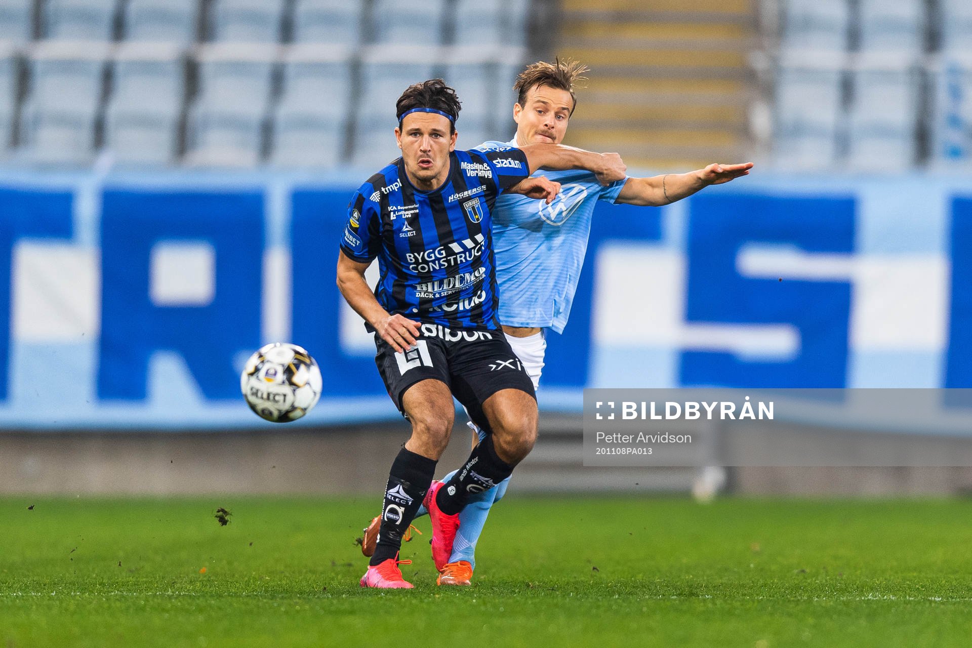 Sirius Stefano Vecchia och Malmö FFs  Eric Larsson