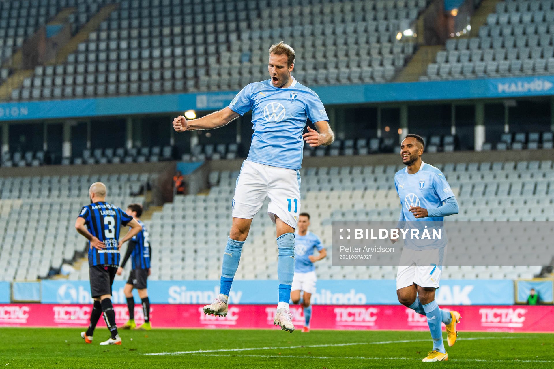 Malmö FFs  Ola Toivonen jublar