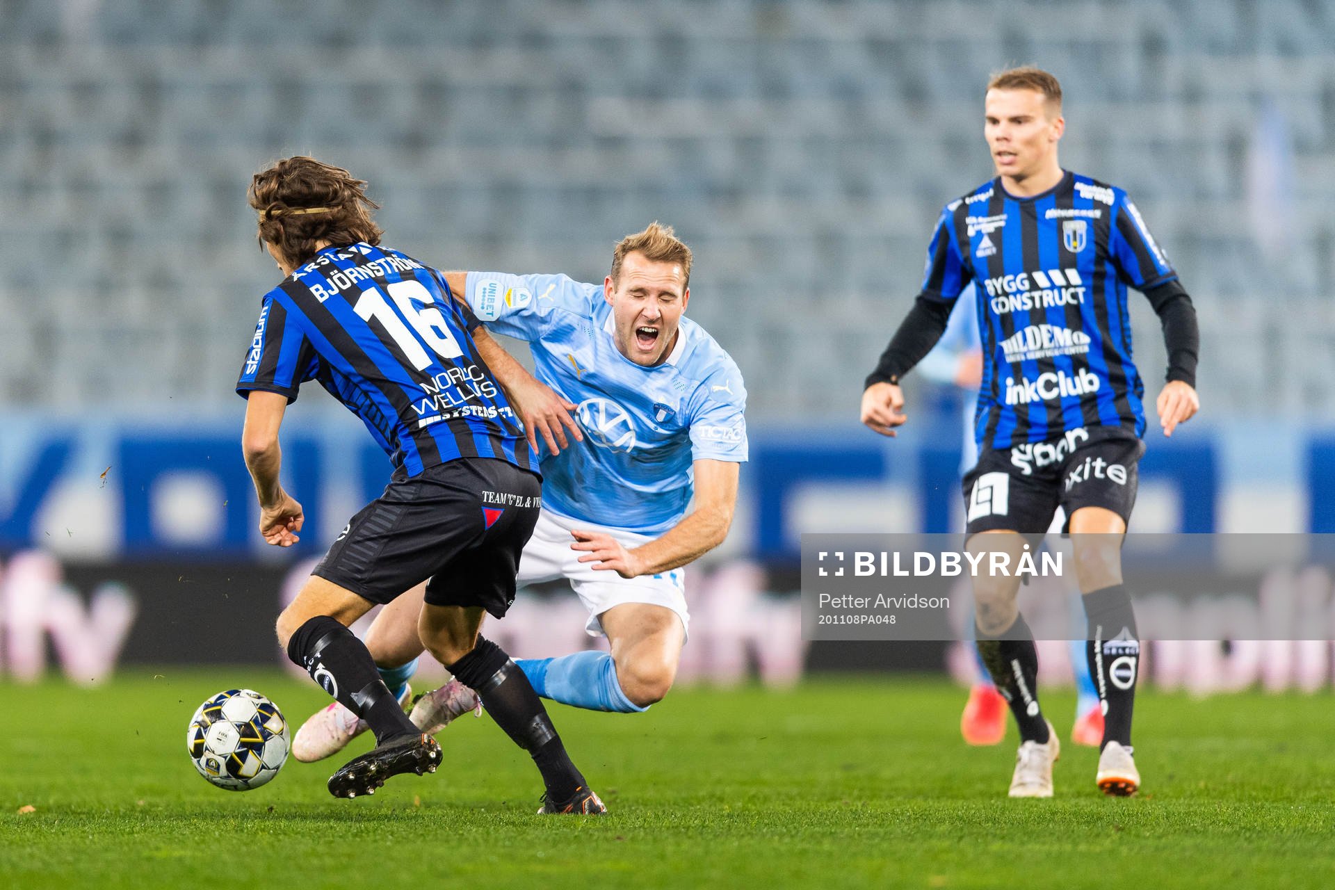 Sirius Axel Björnström och Malmö FFs  Ola Toivonen