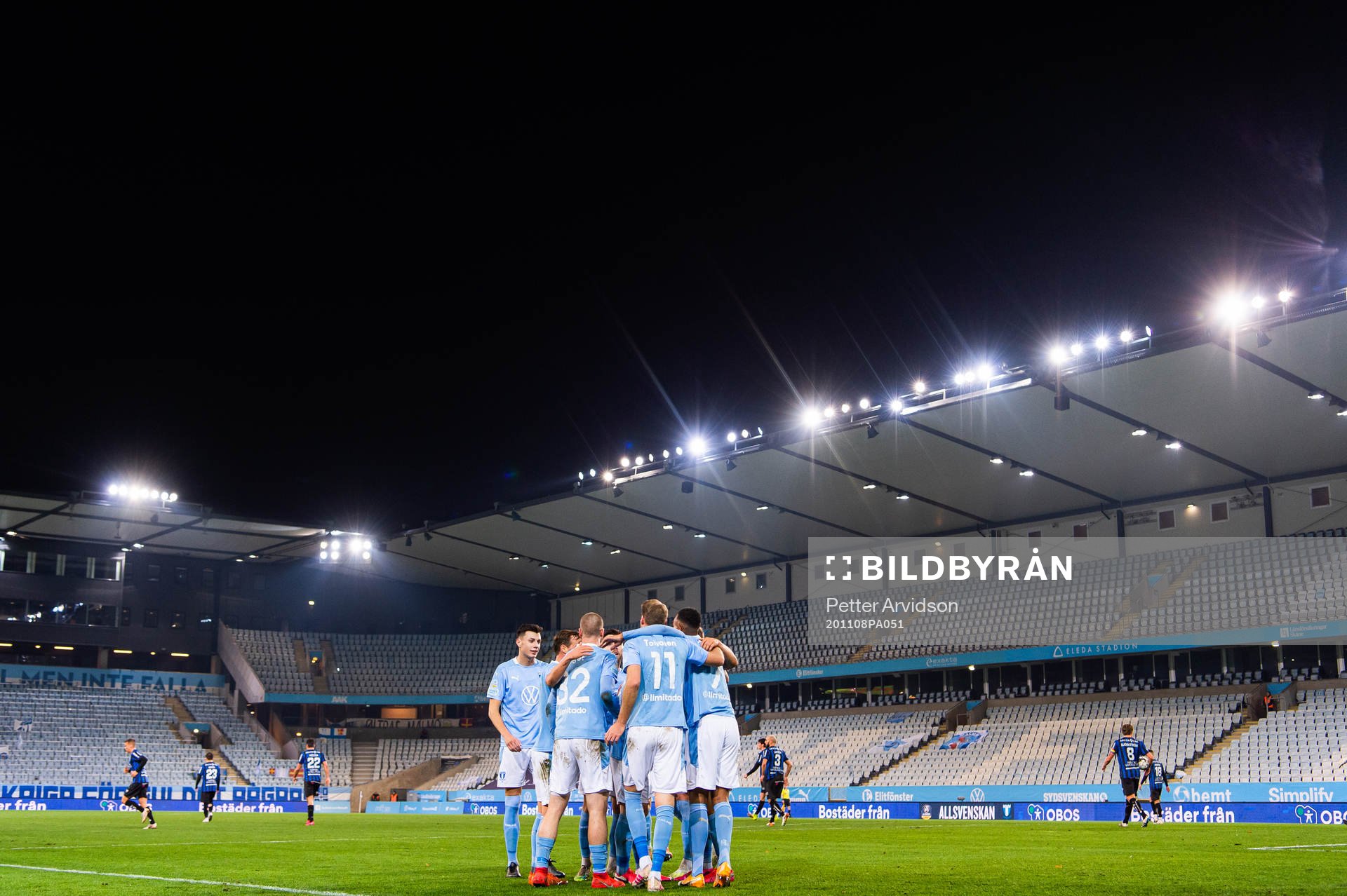 Malmö FFs Ola Toivonen jublar med lagkamrater