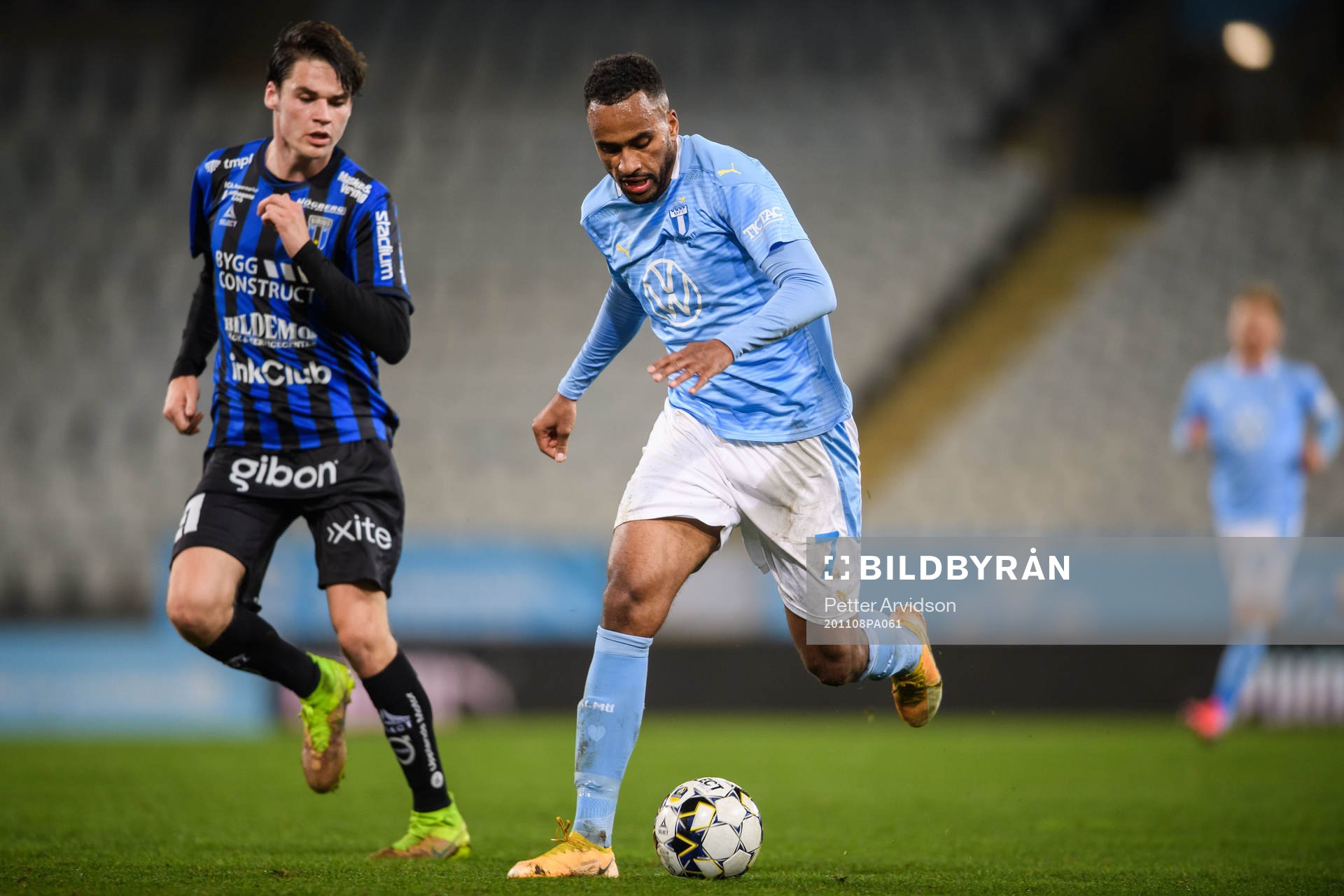 Sirius Jamie Roche och Malmö FFs Isaac Kiese Thelin