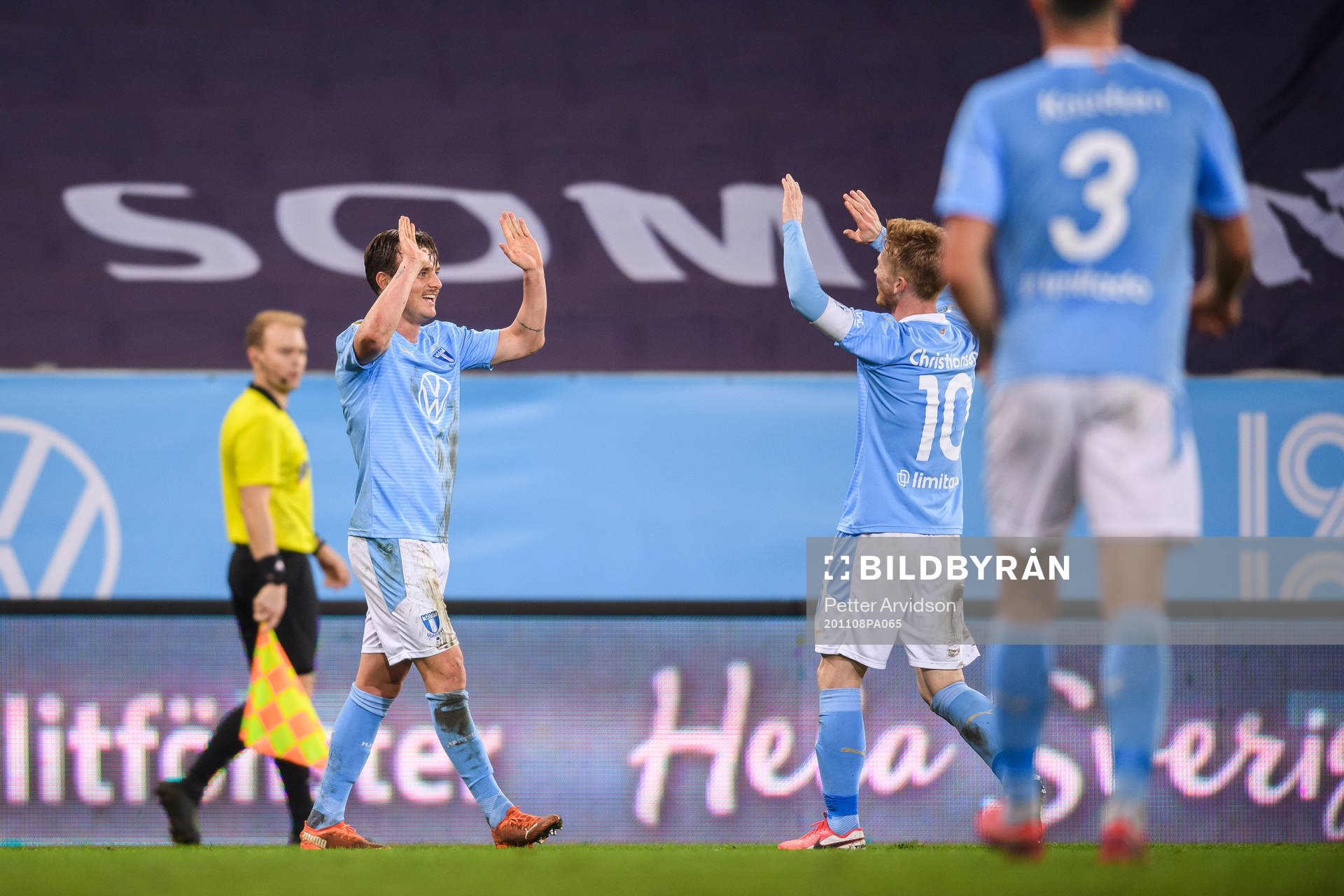 Malmö FFs Eric Larsson och Anders Christiansen jublar
