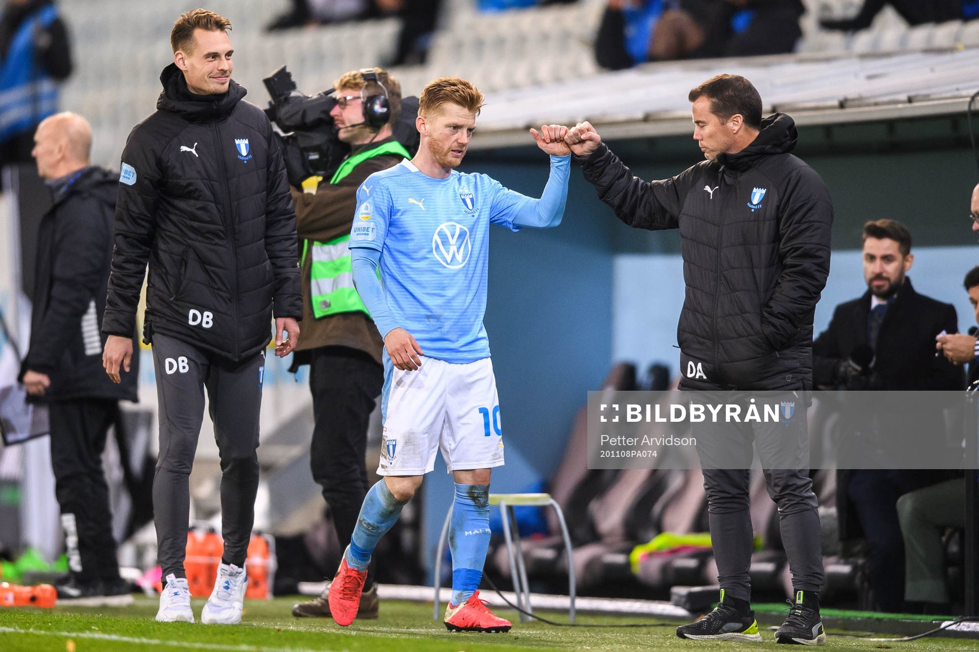Malmö FFs Anders Christiansen jublar med sportchef Daniel