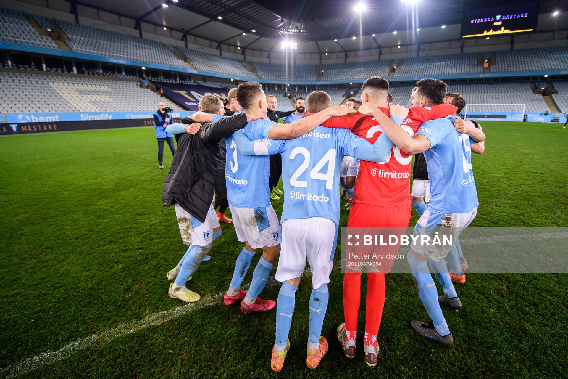 Malmö FFs spelare jublar över SM-guldet