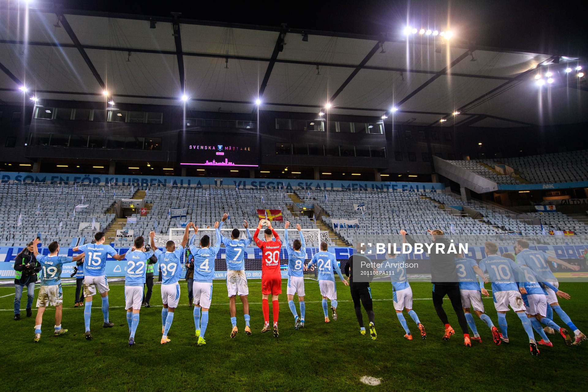 Malmö FFs spelare jublar över SM-guldet