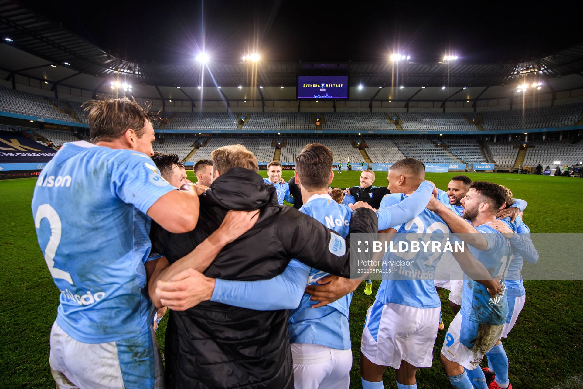 Malmö FFs spelare jublar över SM-guldet
