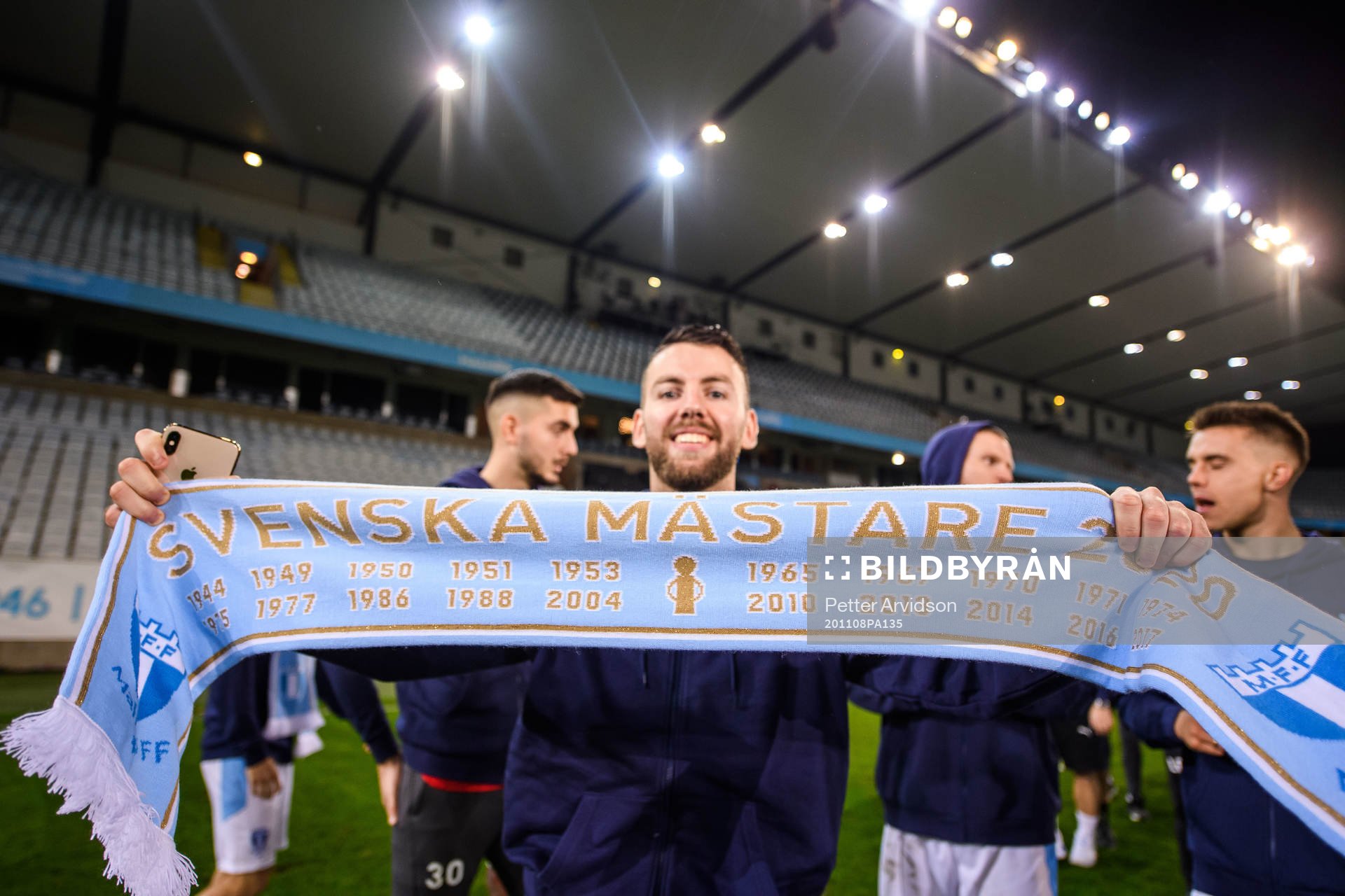 Malmö FFs Erdal Rakip jublar över SM-guldet