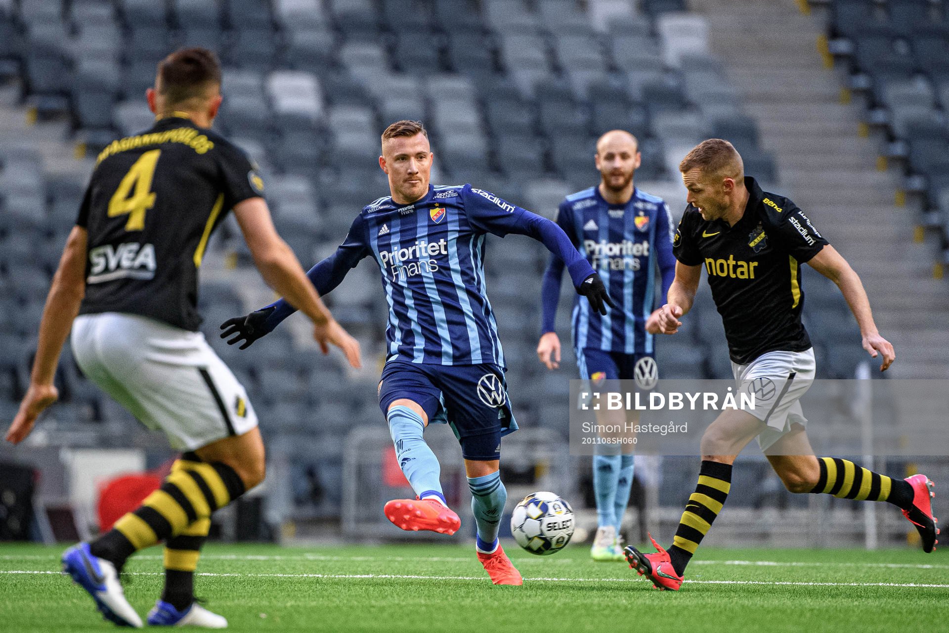 s Sebastian Larsson