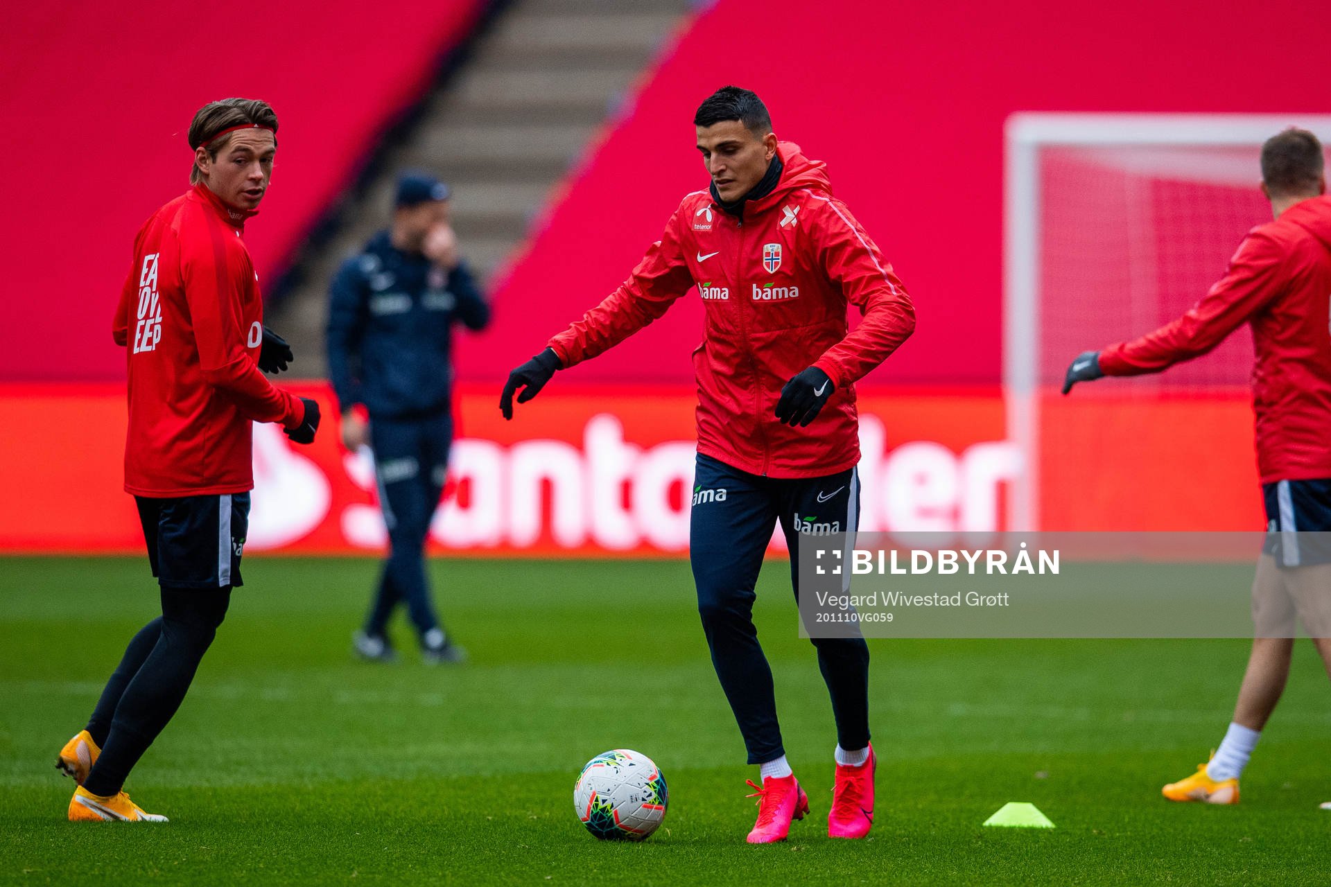 Patrick Berg and Mohamed «Moi» Elyounoussi of the