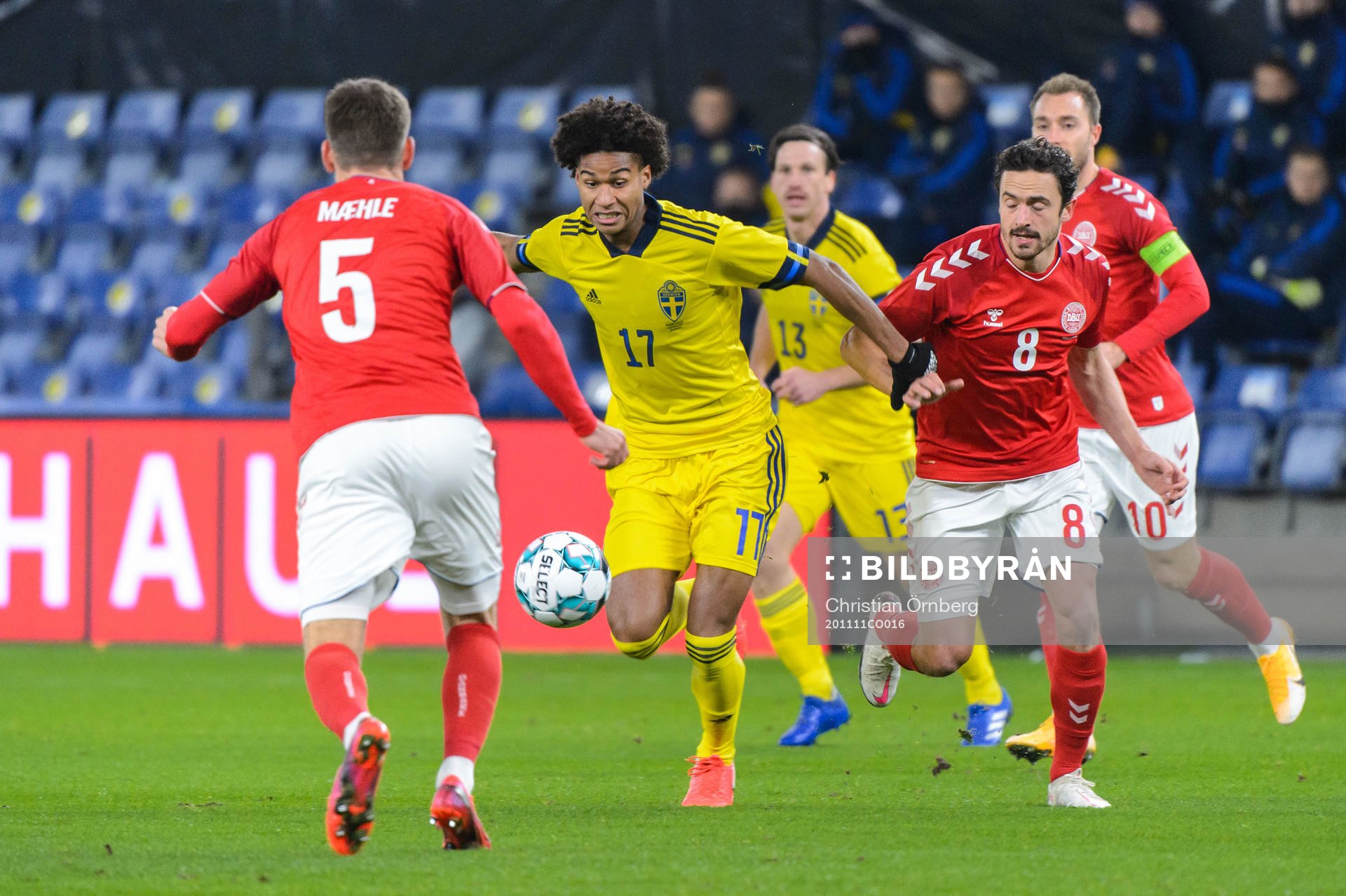 Jens-Lys Cajuste of Sweden and Thomas Delaney of Denmark