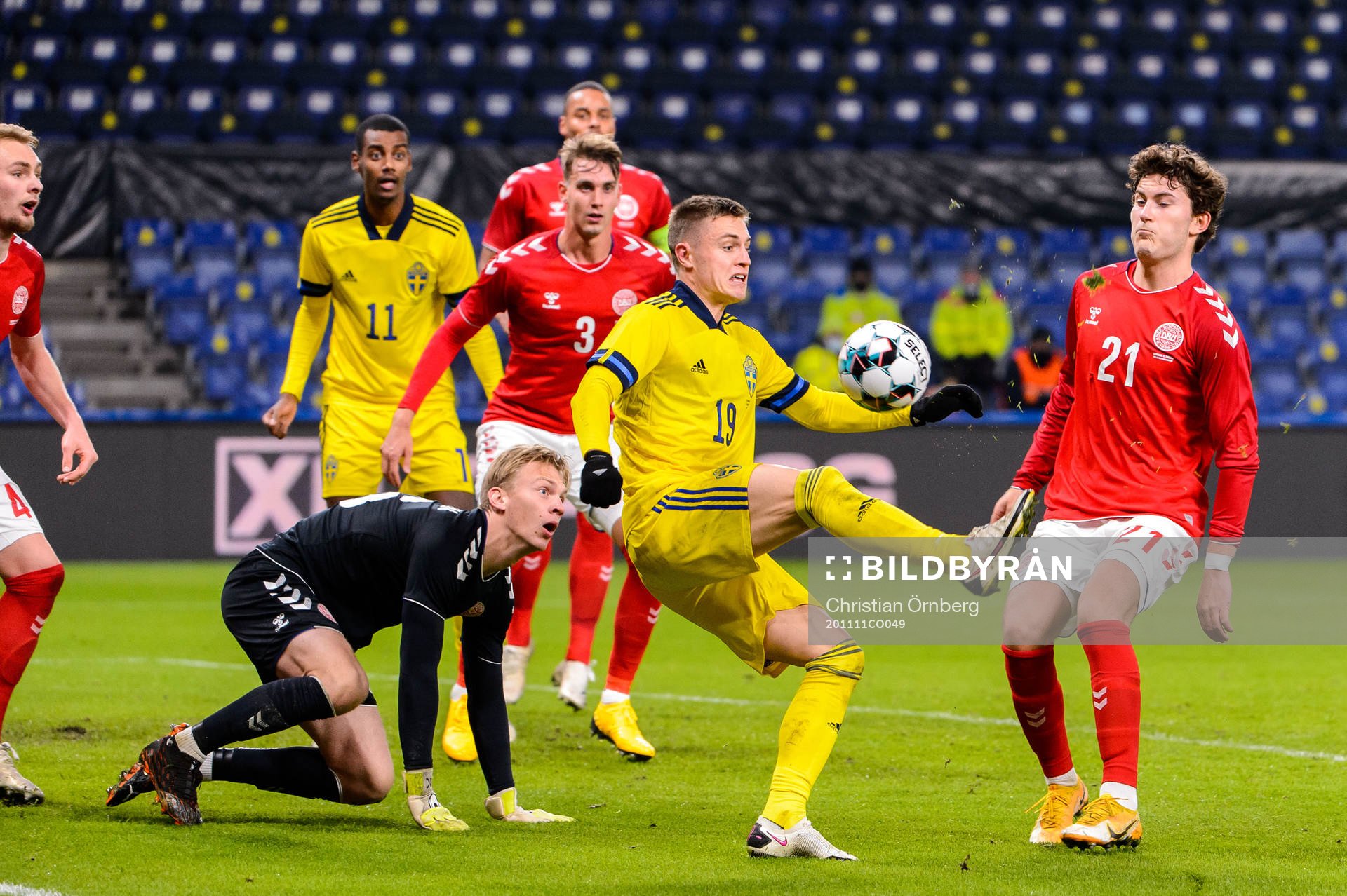 Mattias Svanberg of Sweden against goalkeeper Oliver
