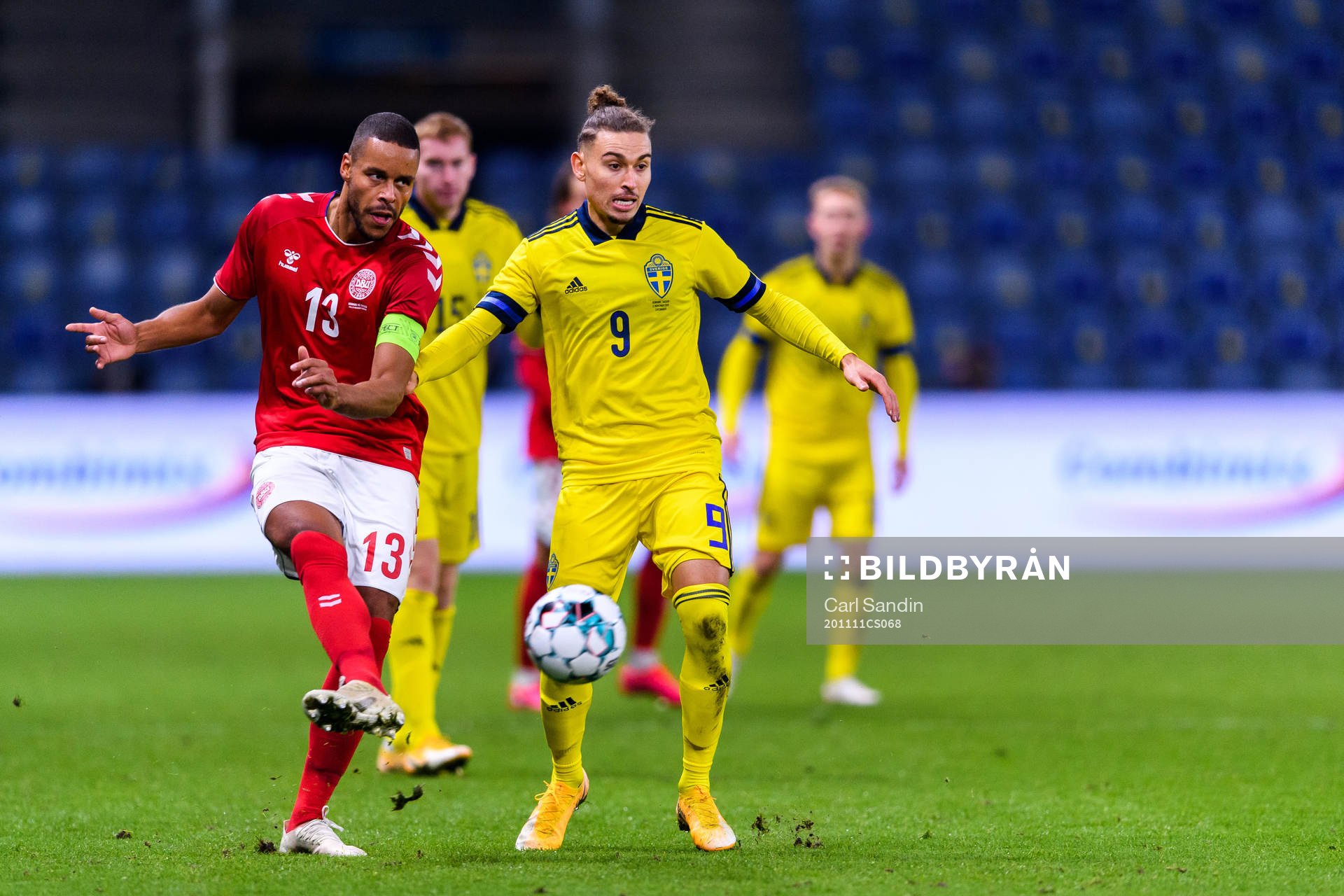 Mathias Jørgensen of Denmark and Jordan Larsson of Sweden