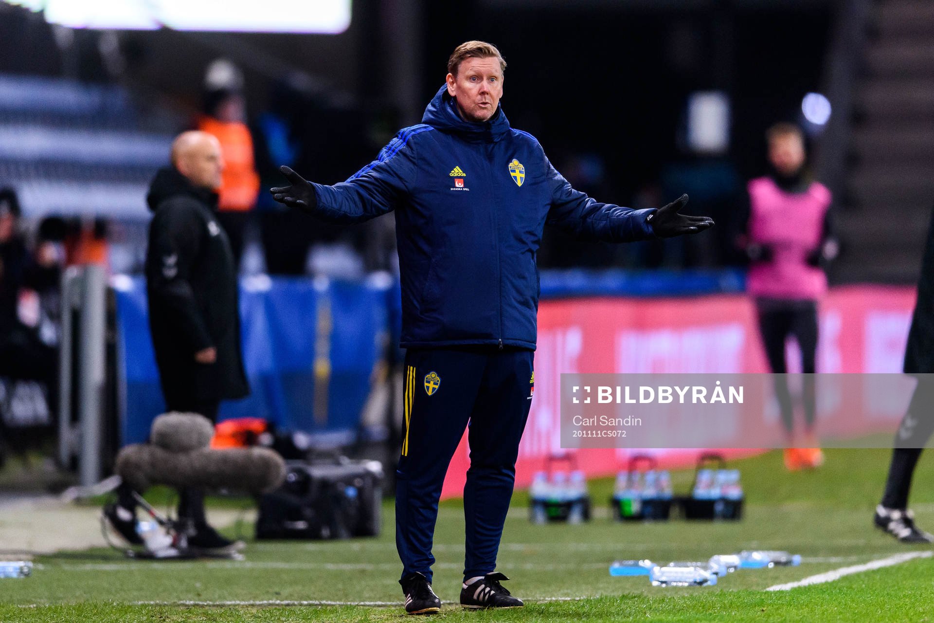 Assistant coach Peter Wettergren of Sweden reacts