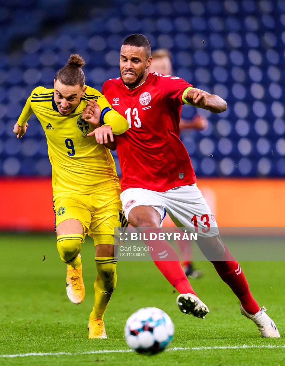 Jordan Larsson of Sweden and Mathias Jørgensen of Denmark