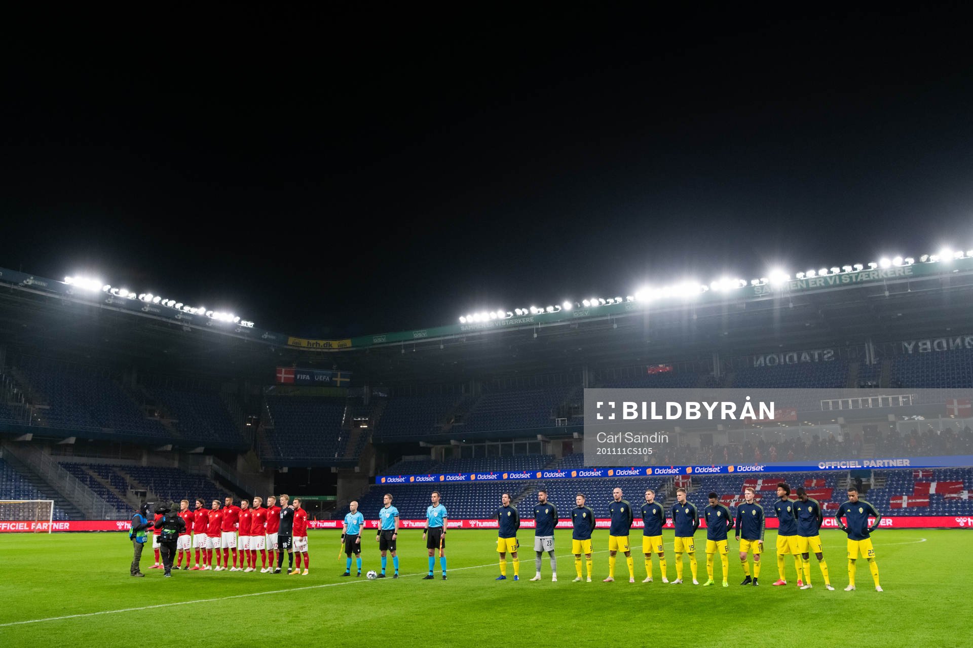 The players of Denmark and Sweden at lineup