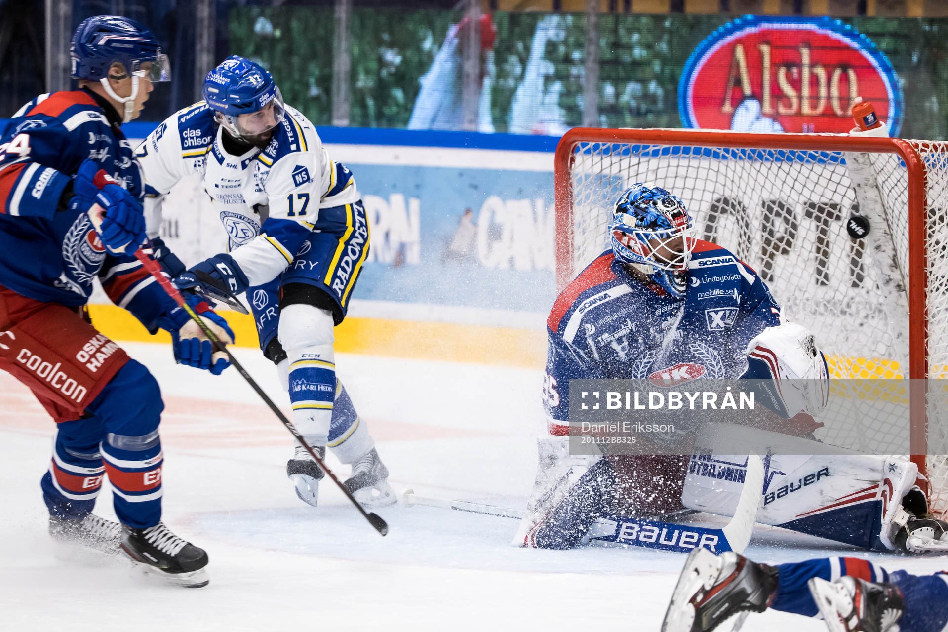Leksands Daniel Olsson Trkulja gör 4-2 bakom Oskarshamns