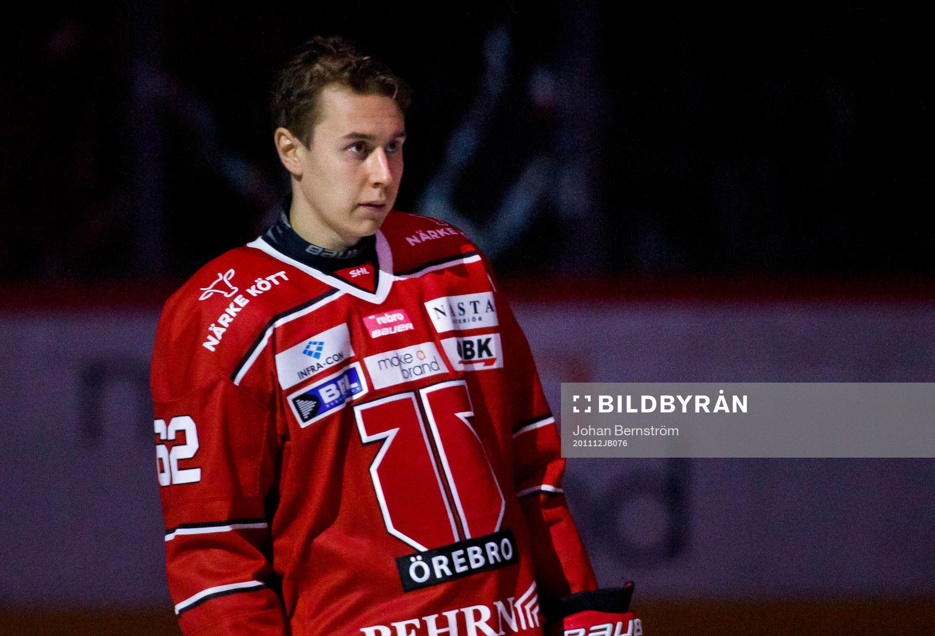 Örebros Robert Leino utan hjälm