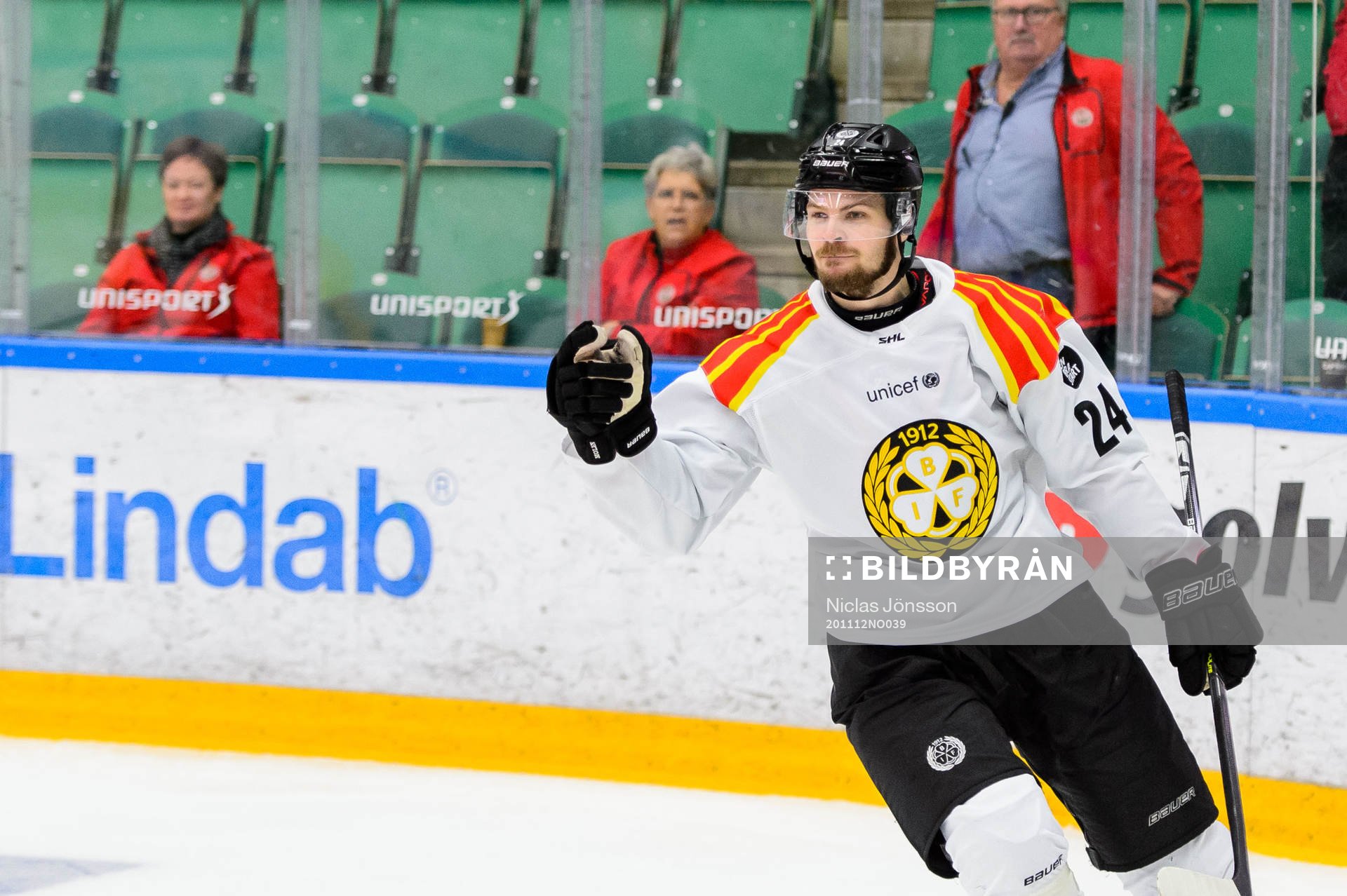 Brynäs Emil Molin jublar