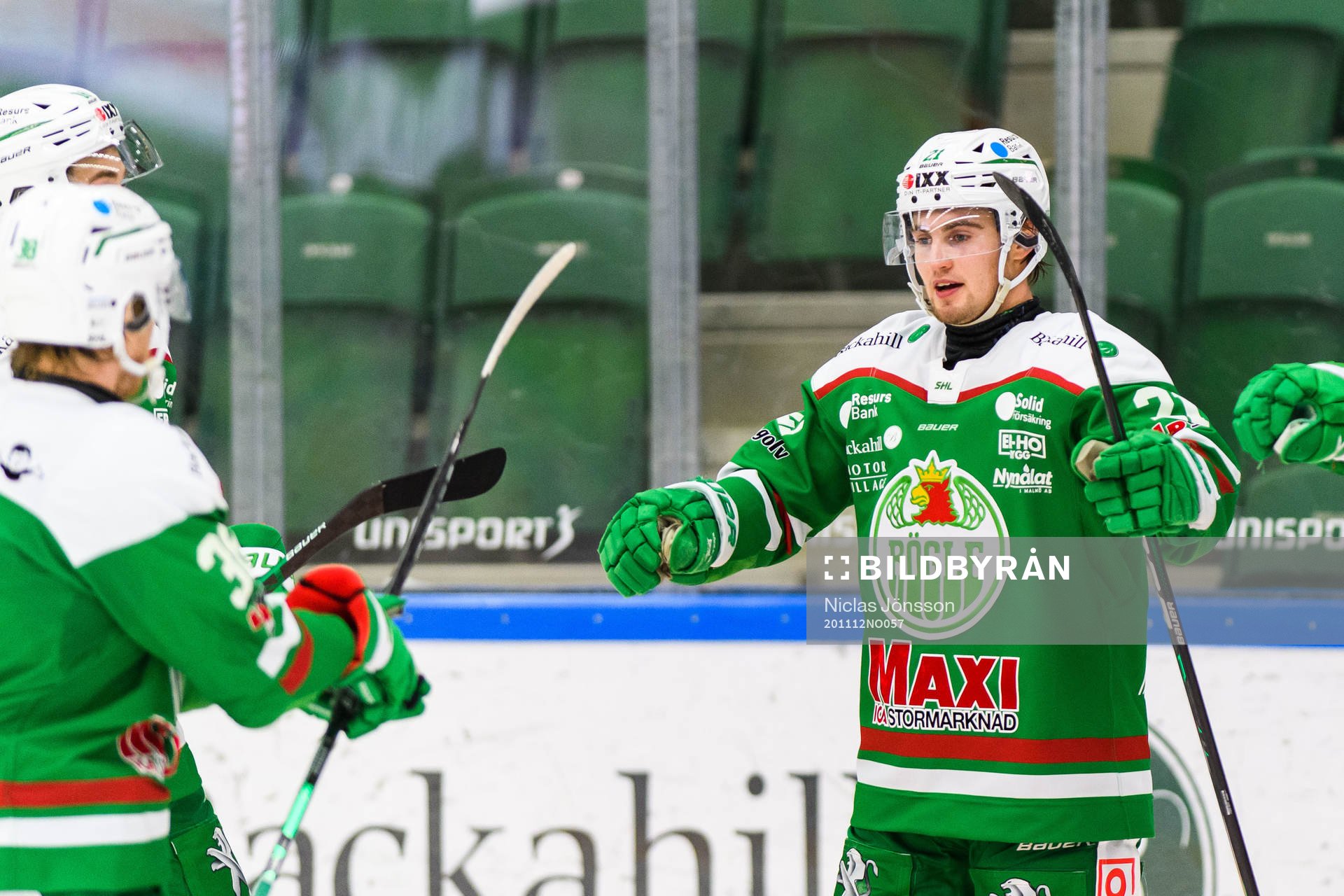 Rögles Nils Höglander jublar