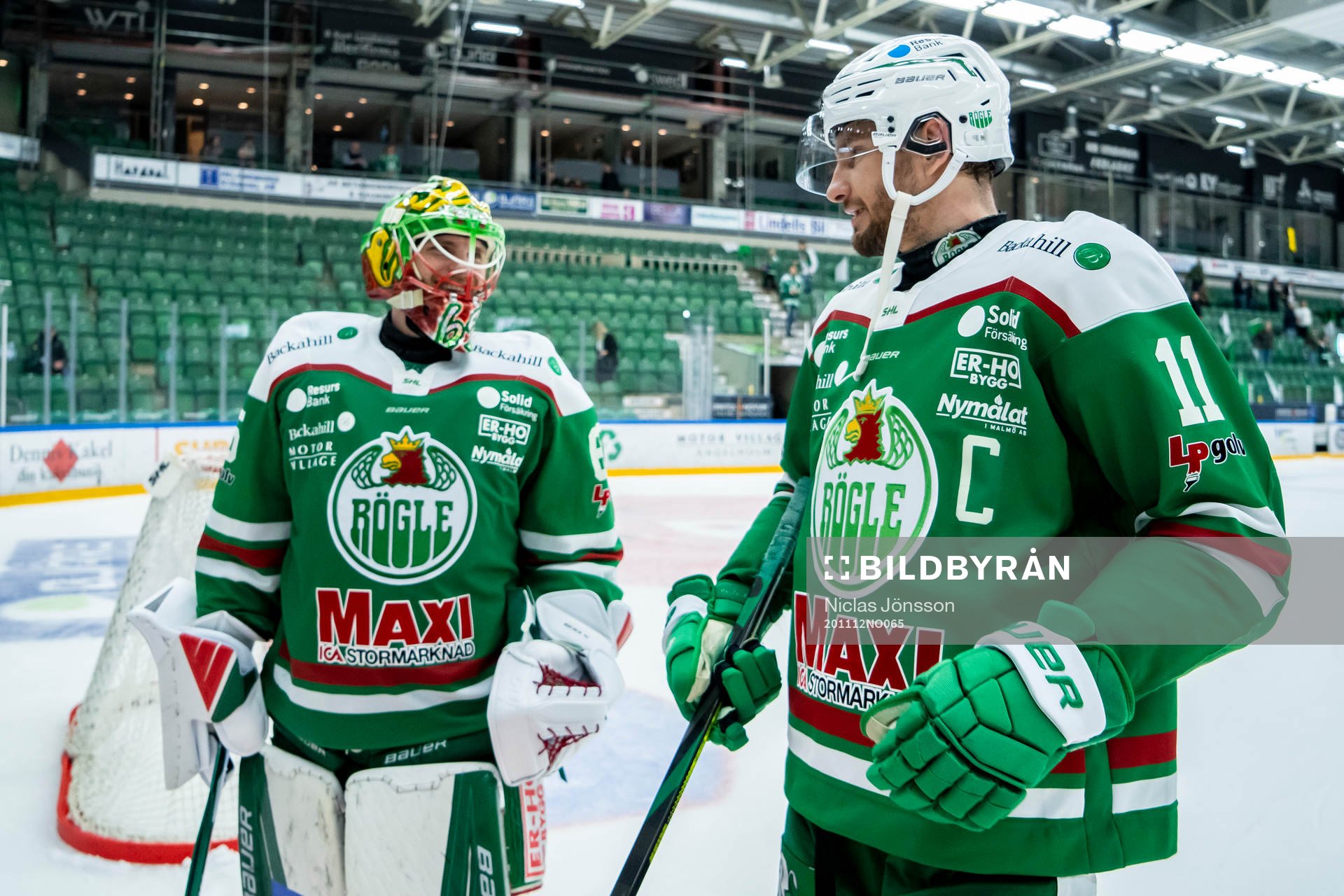 Rögles målvakt Christoffer Rifalk och Rögles Mattias
