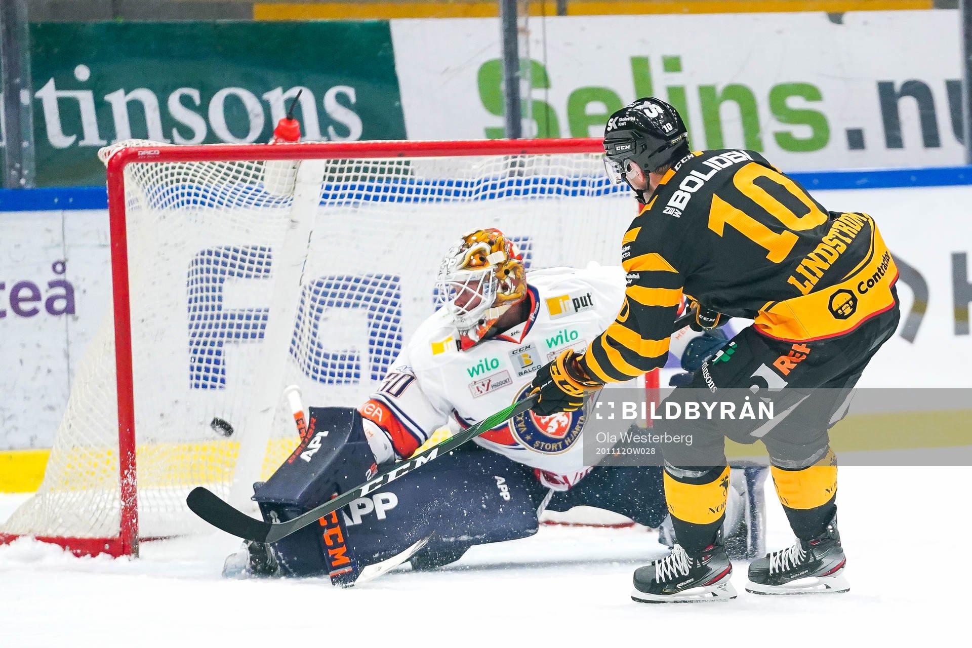 Skellefteås Joakim Lindström gör 2-1 på straff på