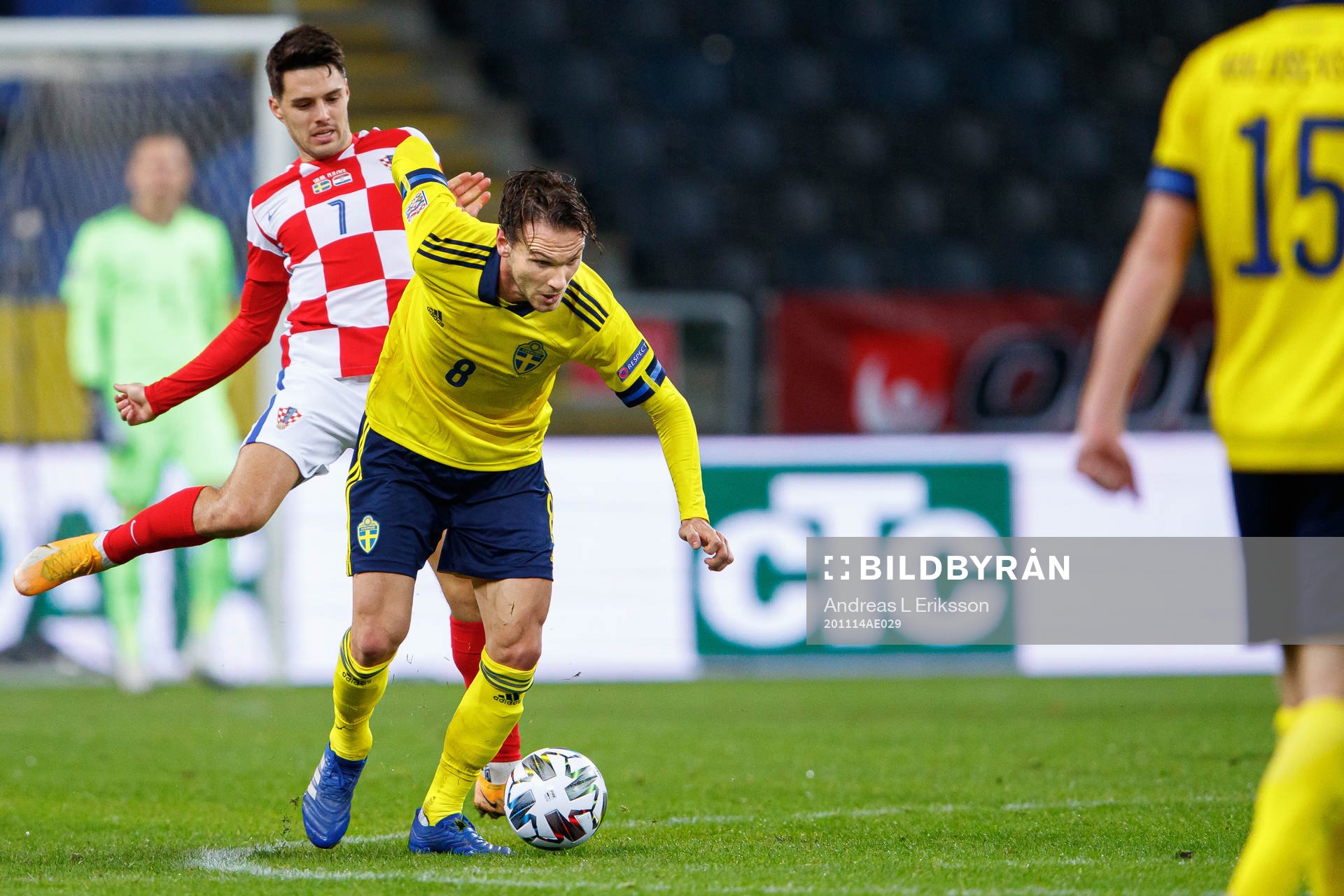 Josip Brekalo of Croatia and Albin Ekdal of Sweden