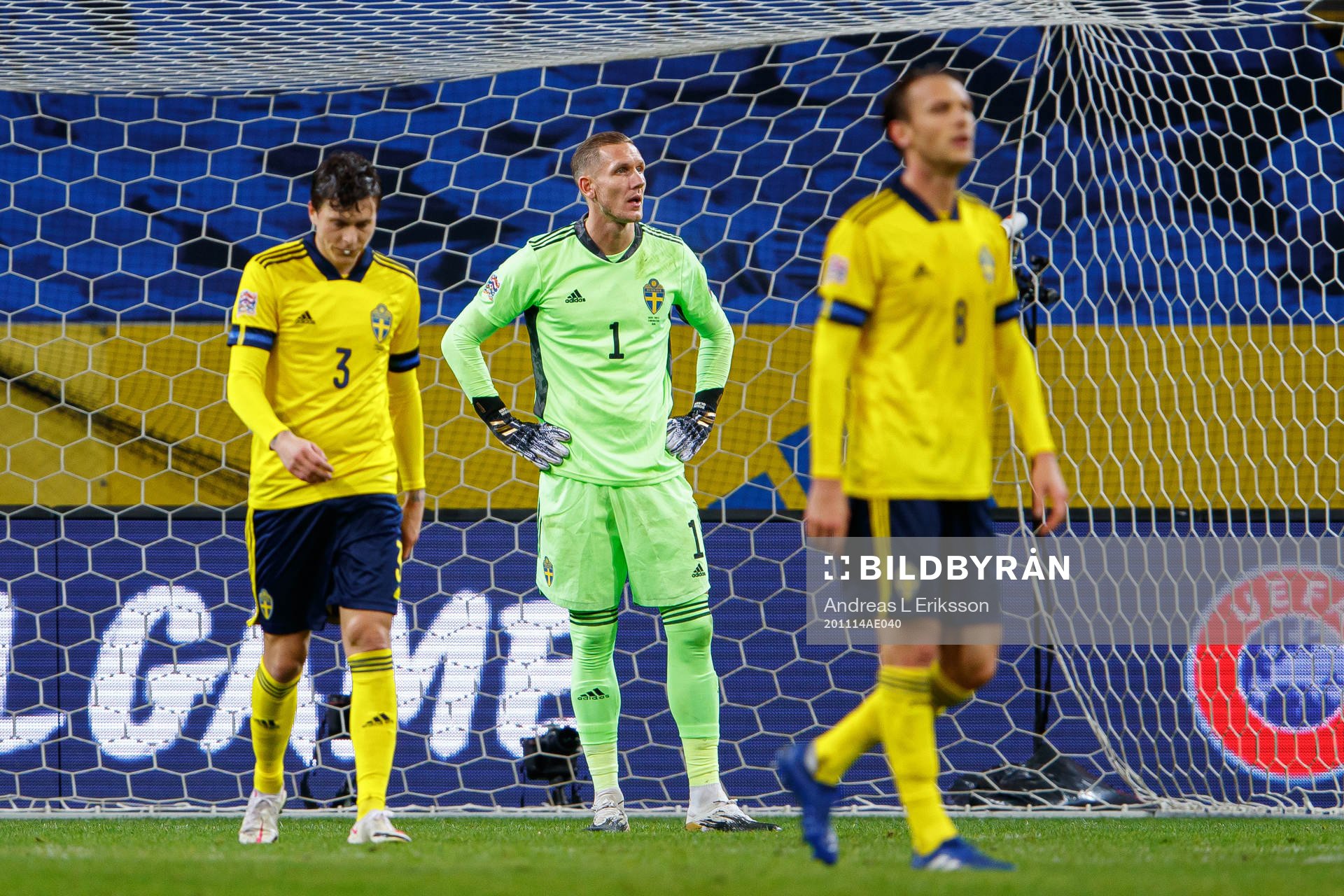 Victor Nilsson Lindelöf, Goalkeeper Robin Olsen of Sweden