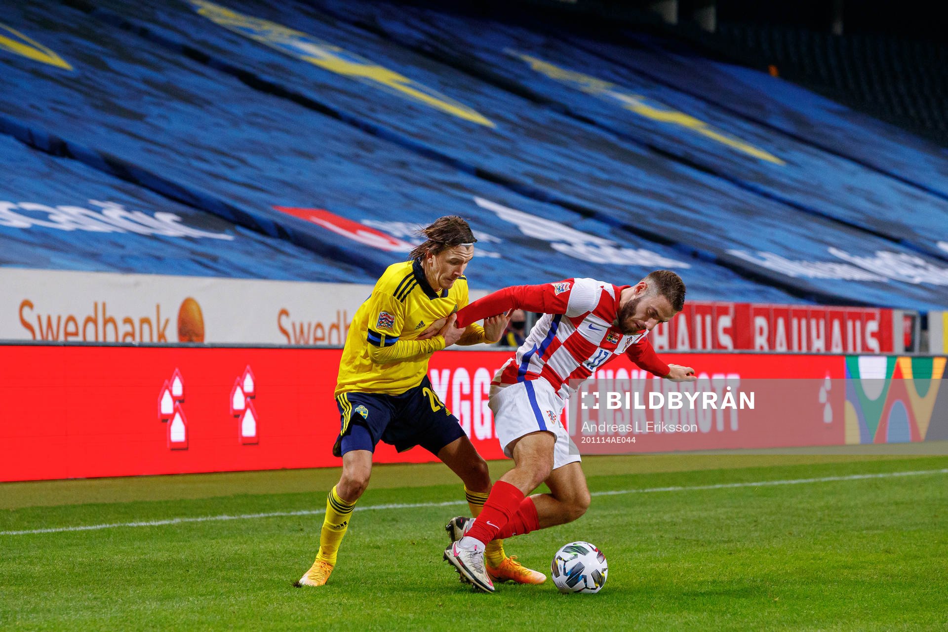 Kristoffer Olsson of Sweden and Nikola Vlasic of Croatia