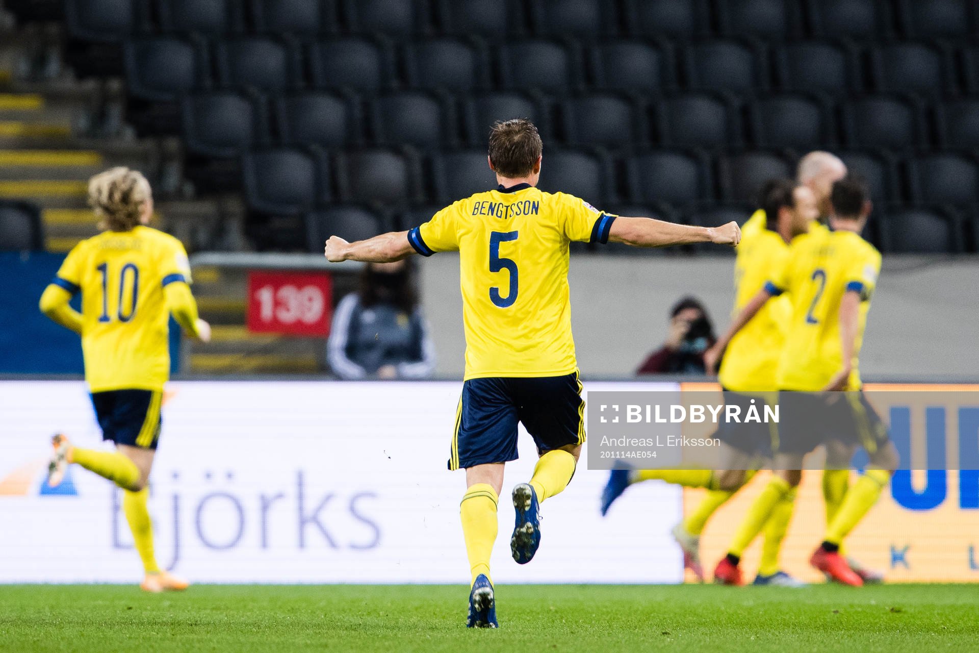 Pierre Bengtsson Pierre Bengtsson celebrates the 2-0 goal