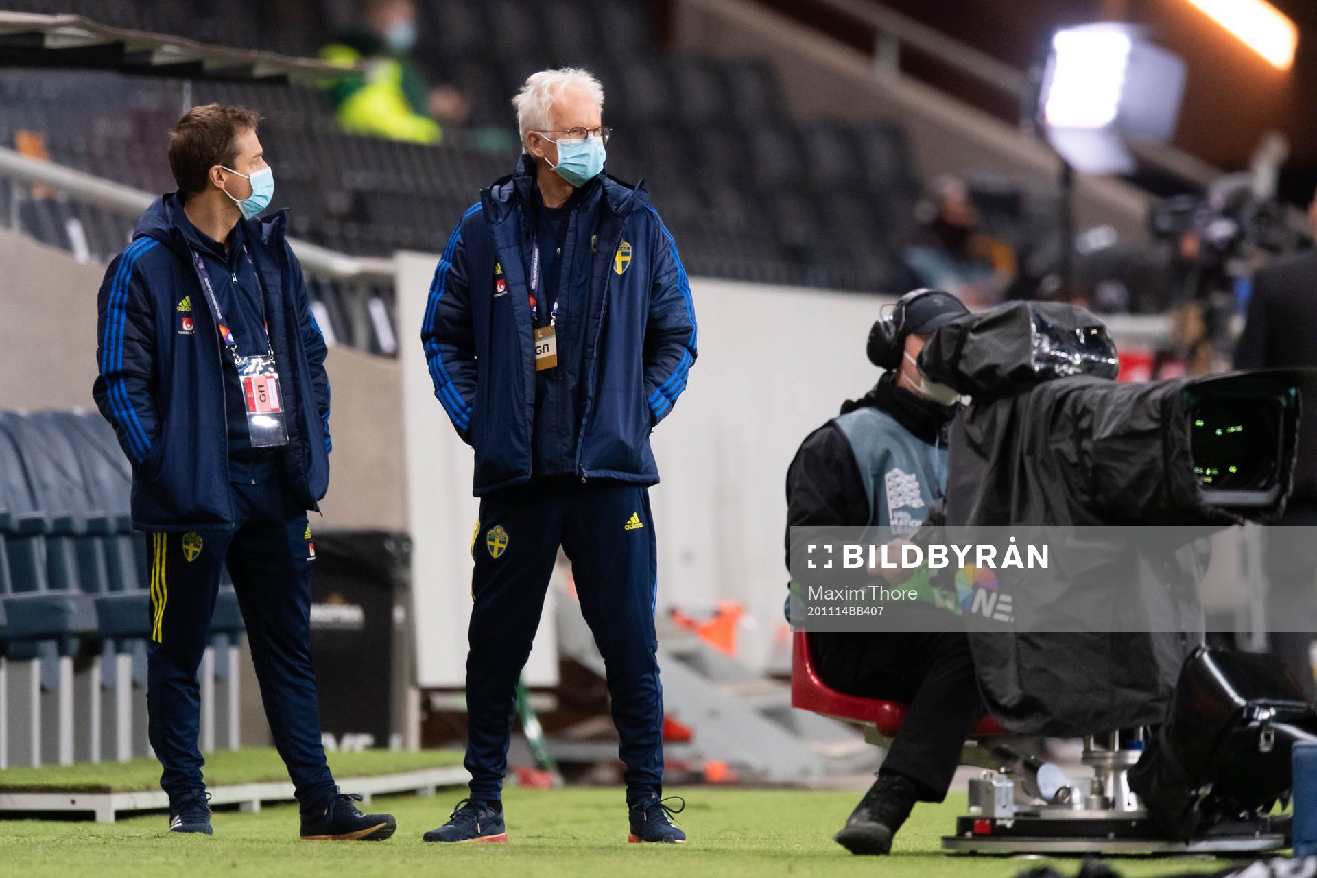 Team doctor Anders Valentin of Sweden