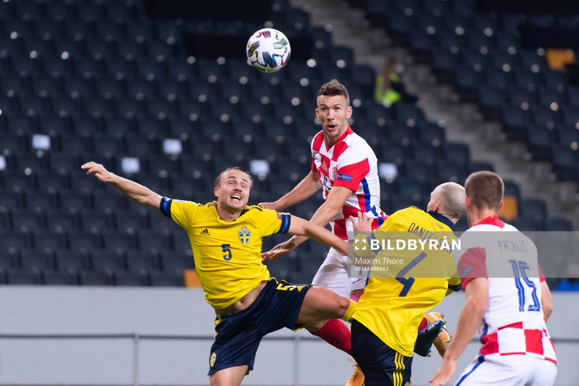 Ivan Perisic of Croatia scores 2-1