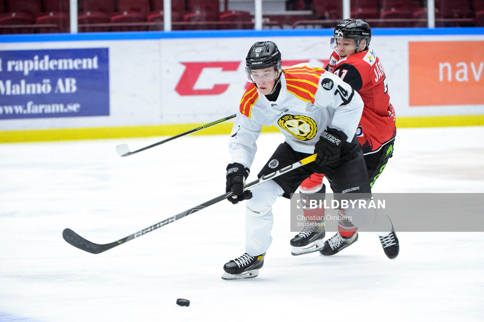 Brynäs Noel Gunler och Malmö Redhawks Jan-Mikael Järvinen