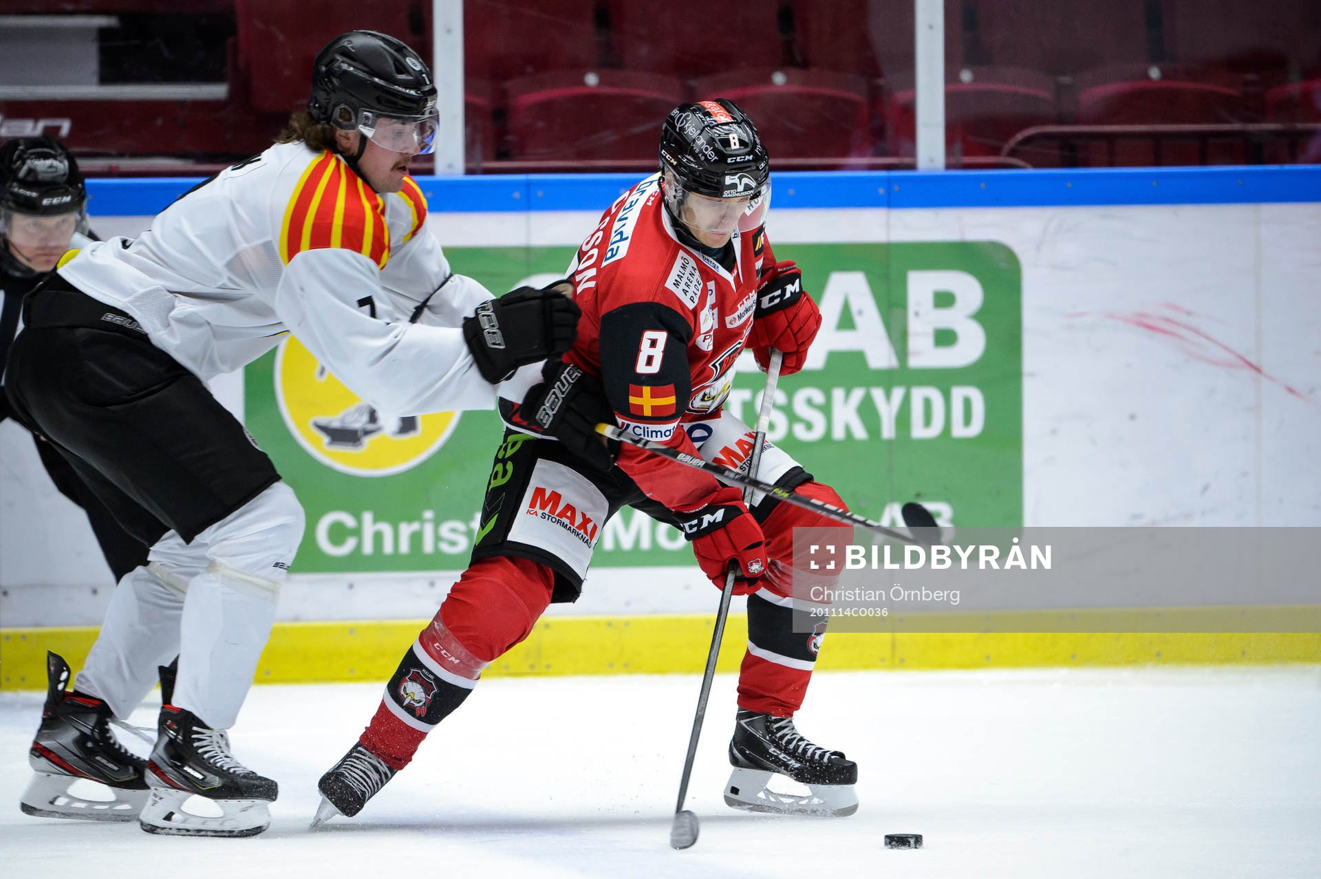 Brynäs Marcus Björk och Malmö Redhawks Johan Olofsson
