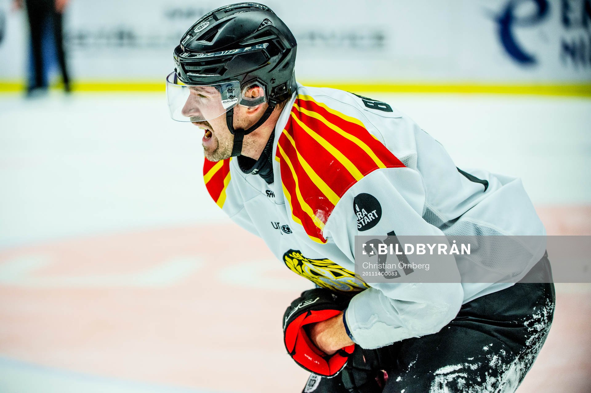 Brynäs Patrik Berglund skadar sig