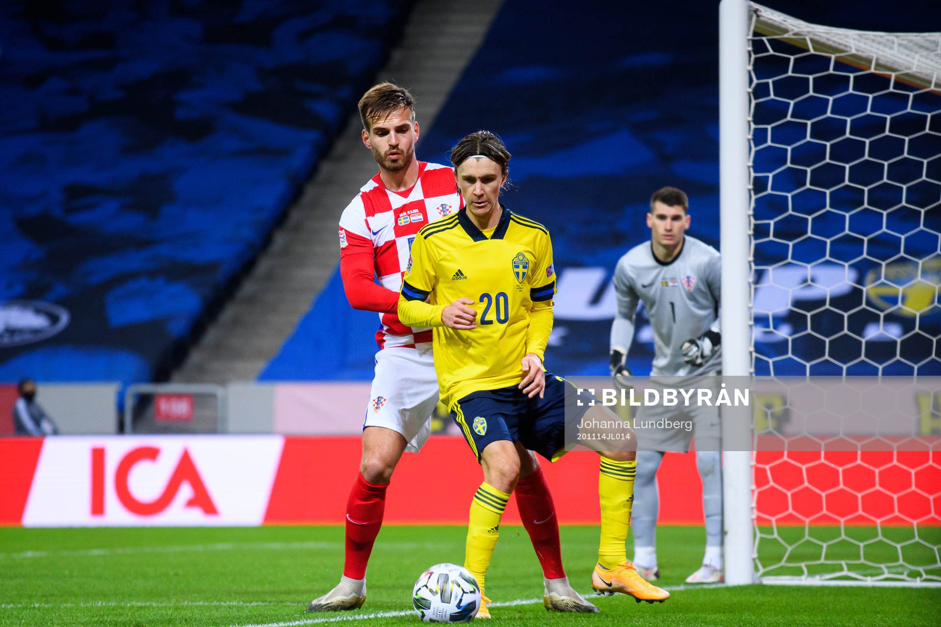 Marin Pongracic of Croatia  and Kristoffer Olsson of Sweden
