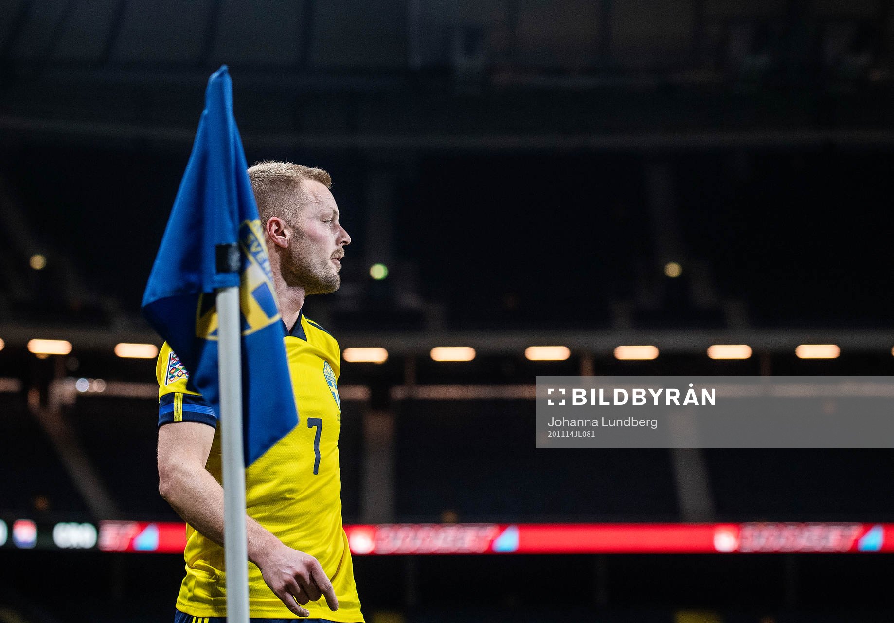 Sebastian Larsson of Sweden prepares to take a corner kick