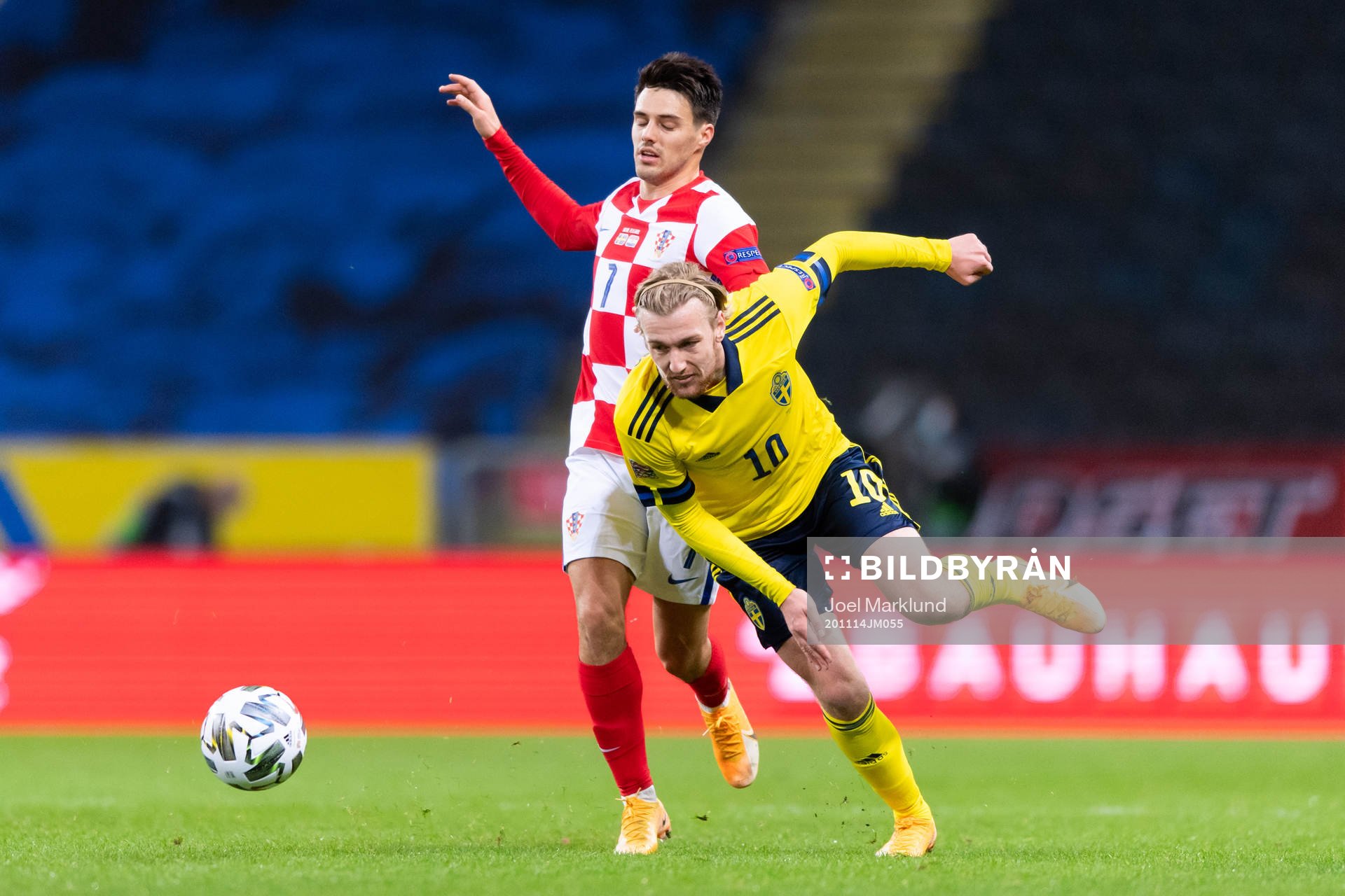 Josip Brekalo of Croatia and Emil Forsberg of Sweden