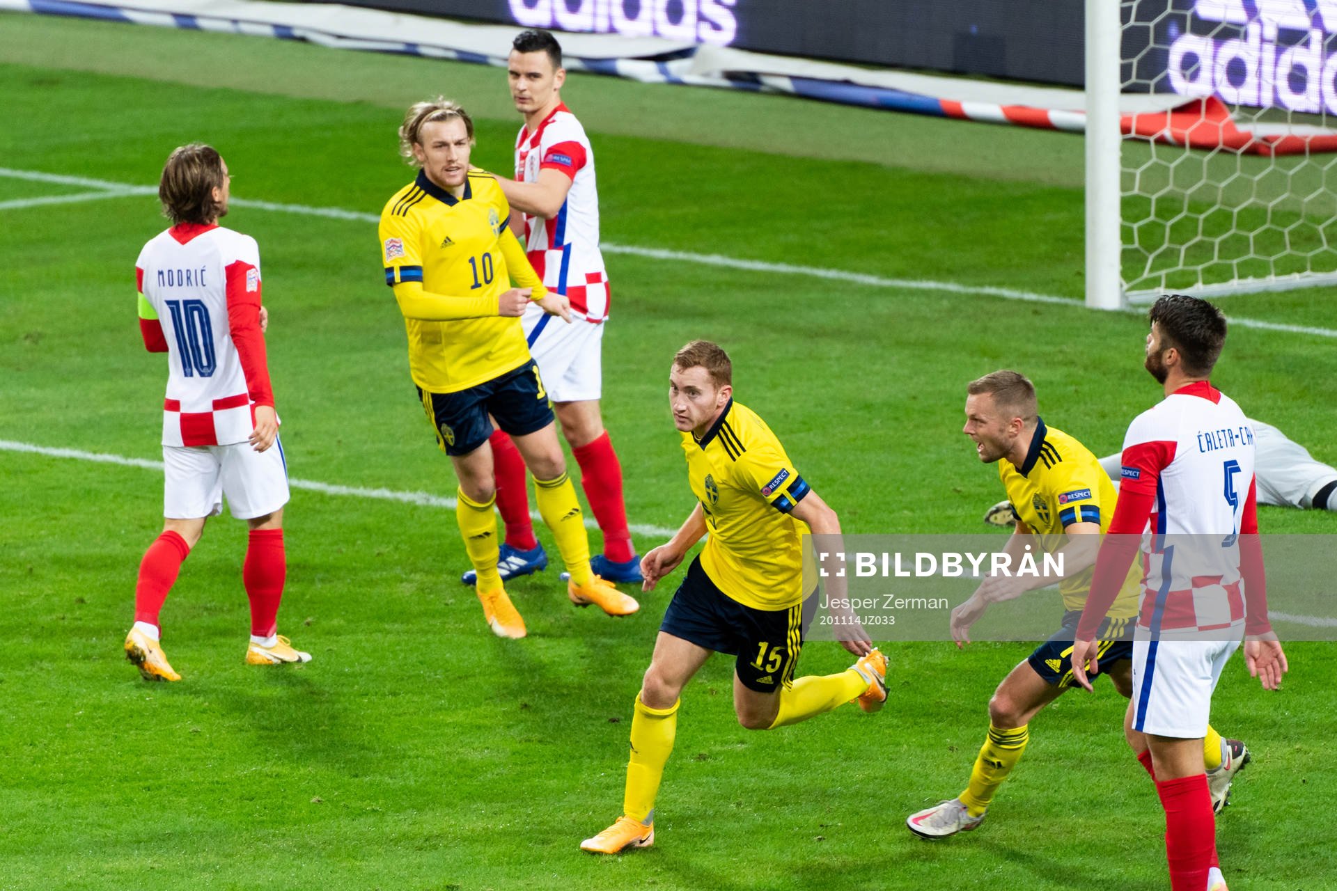 Dejan Kulusevski of Sweden celebrates