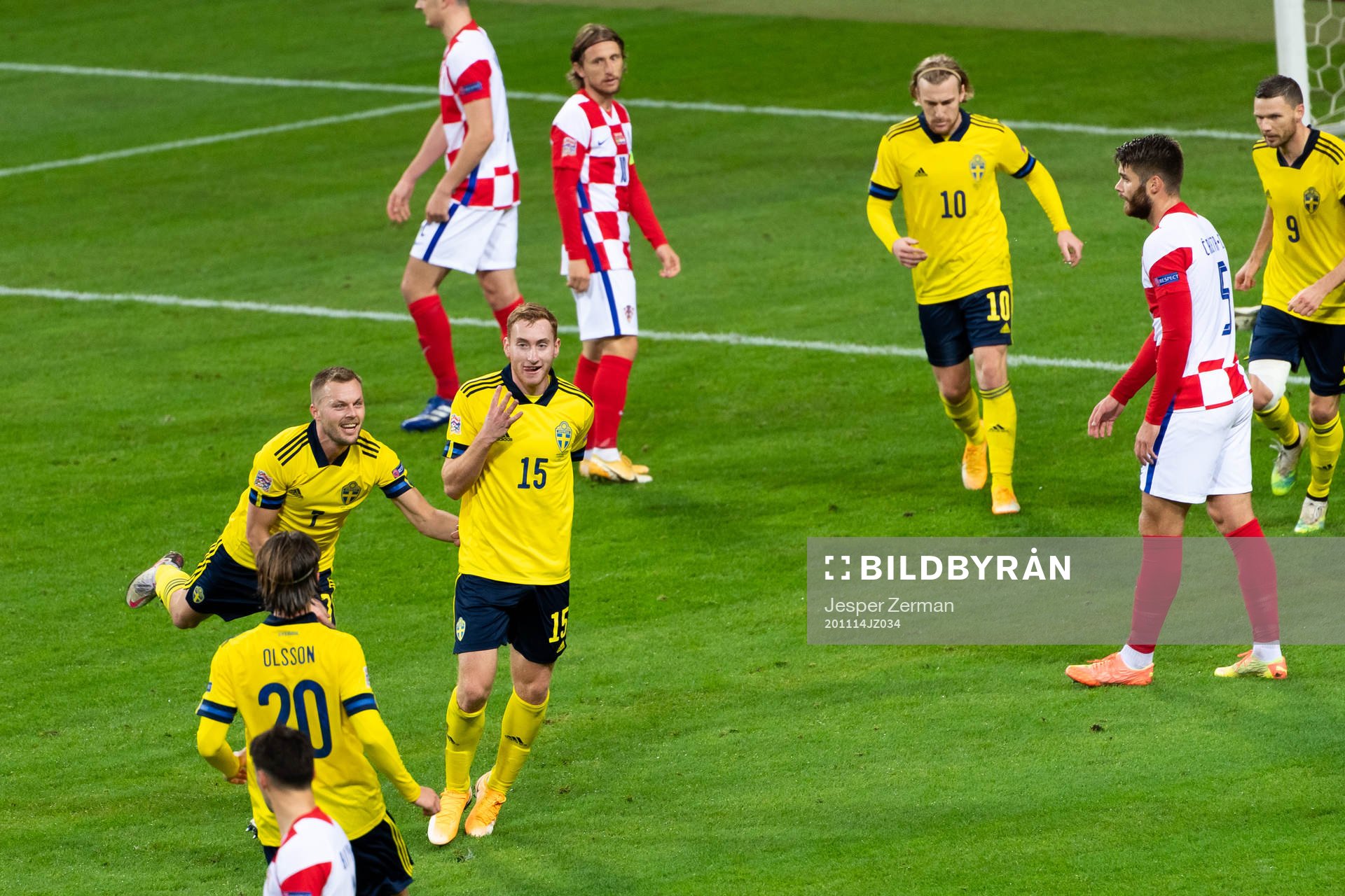 Dejan Kulusevski of Sweden celebrates