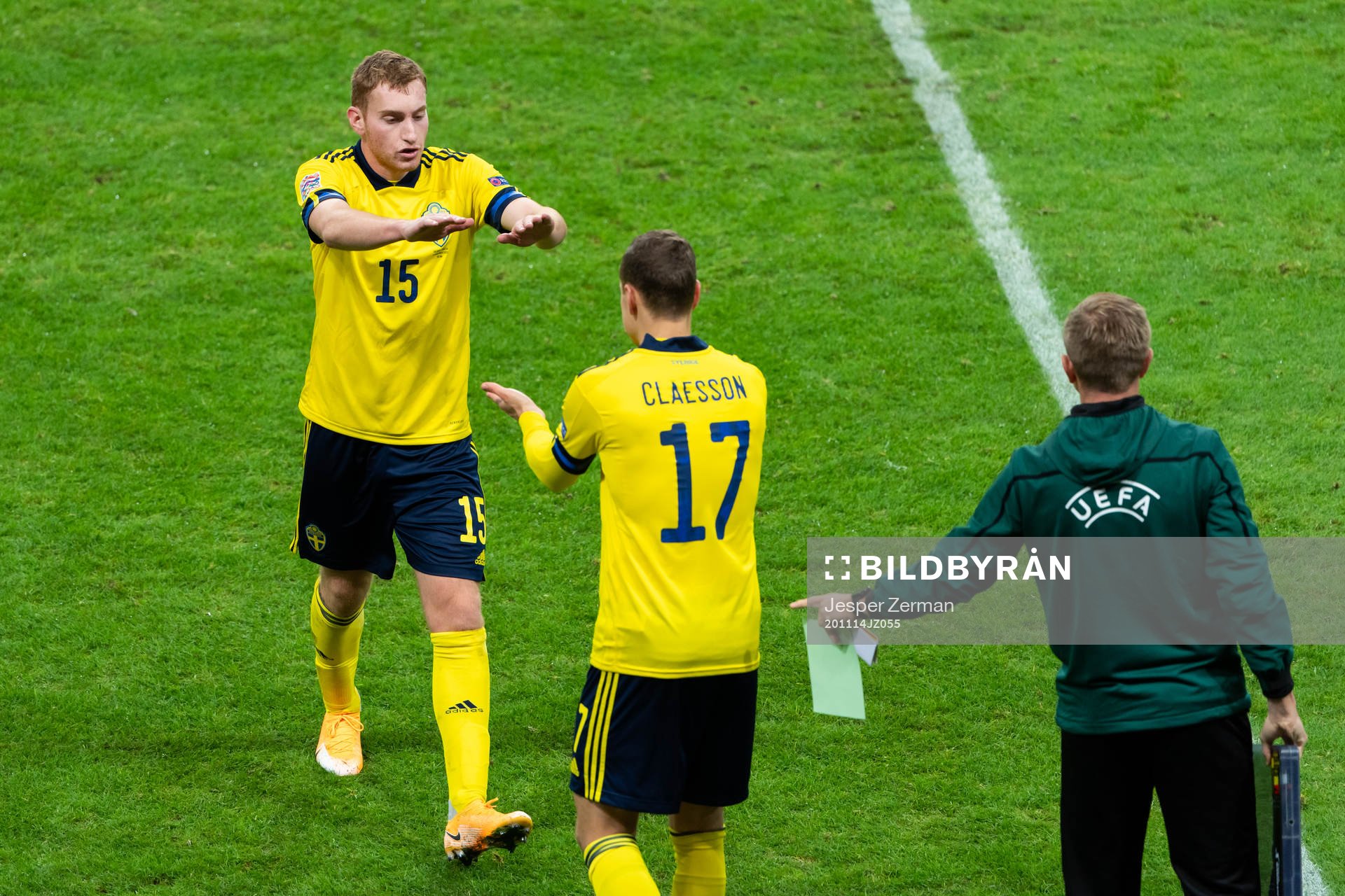 Dejan Kulusevski is replaced by Viktor Claesson of Sweden