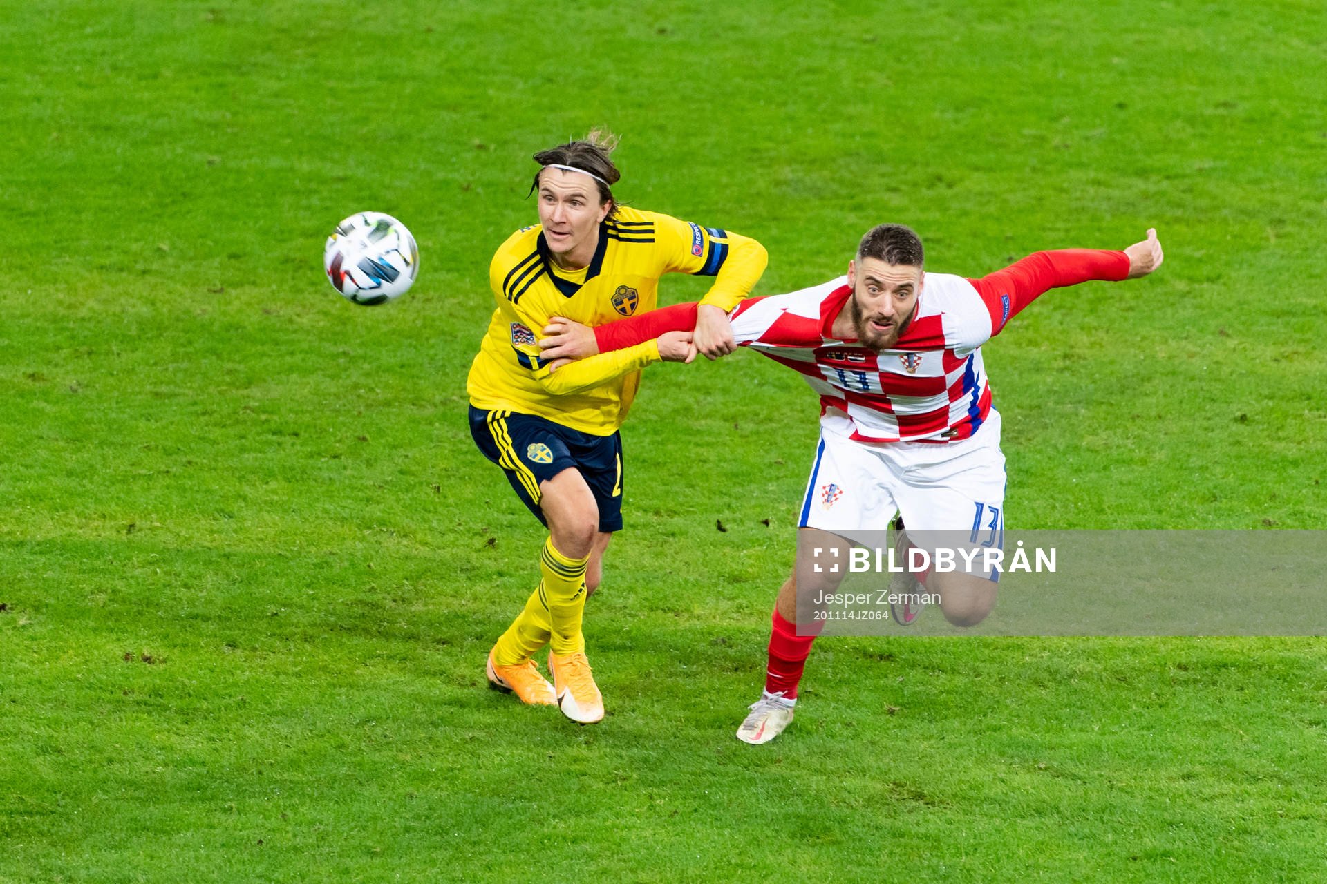 Kristoffer Olsson of Sweden and Nikola Vlasic of Croatia