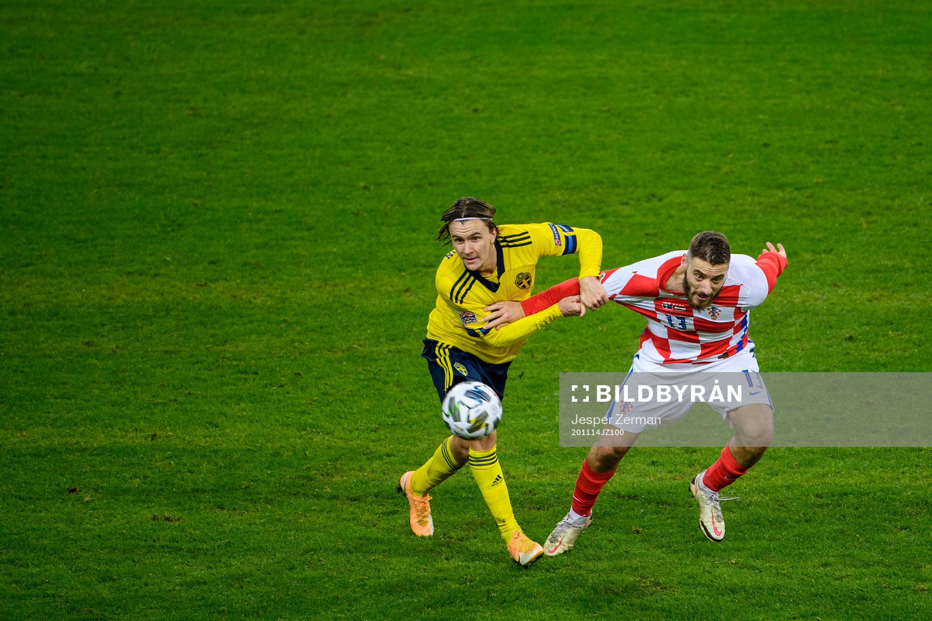 Kristoffer Olsson of Sweden and Nikola Vlasic of Croatia