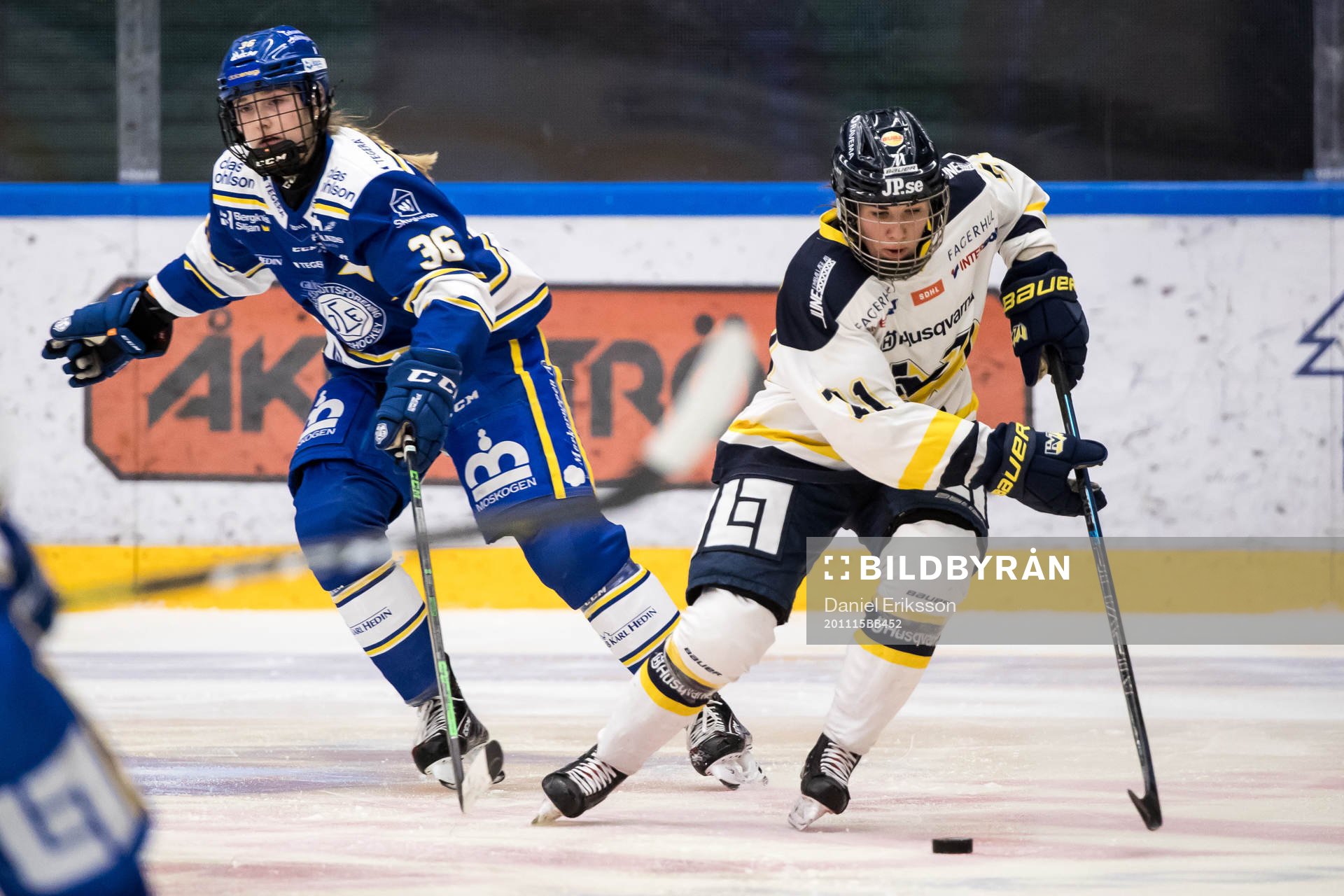 Leksands Andrine Furulund och HV71s Anna Kjellbin